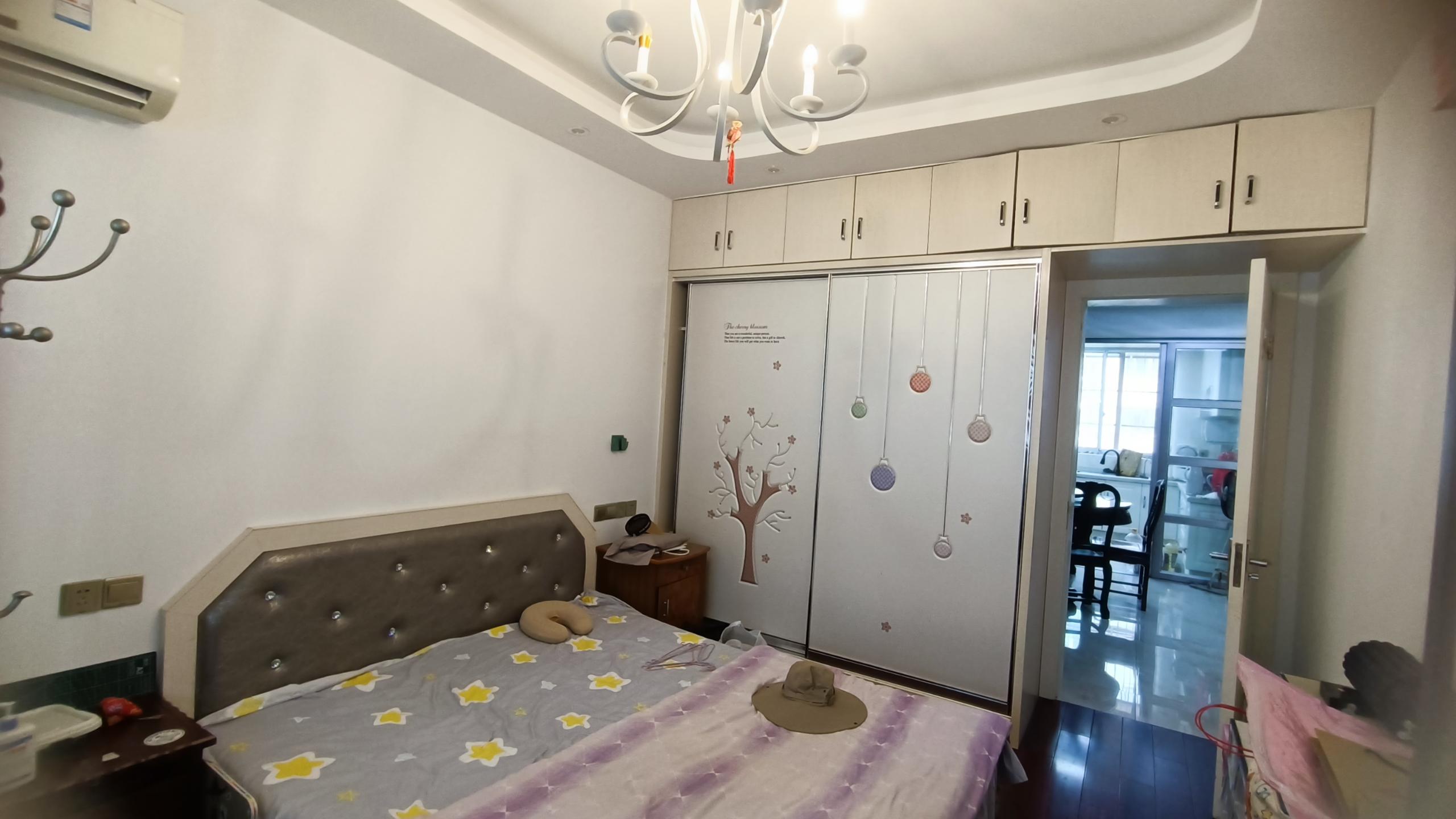 金霞东苑 3室2厅1卫 133.4m&sup2;