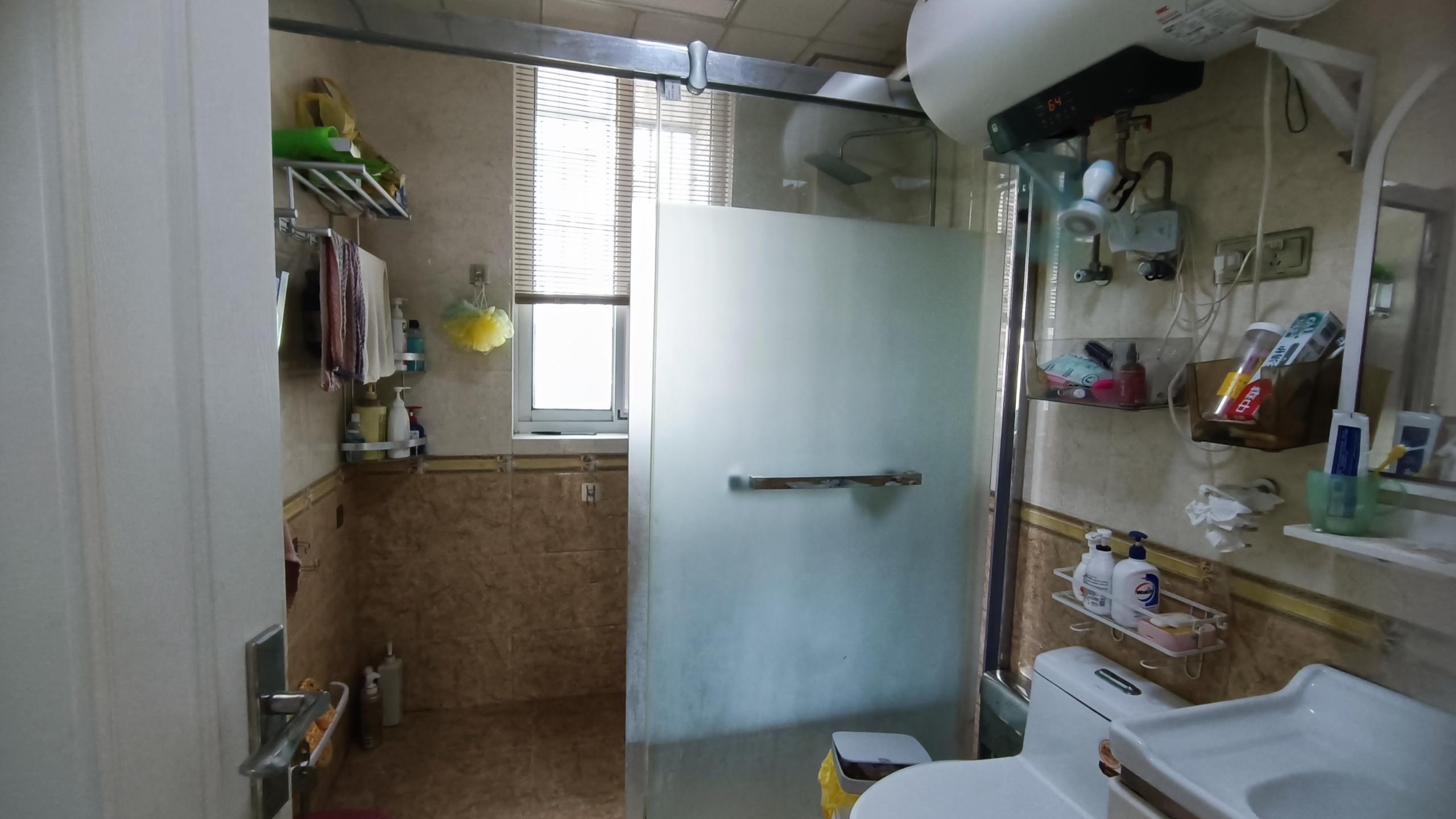 金霞东苑 3室2厅1卫 133.4m&sup2;
