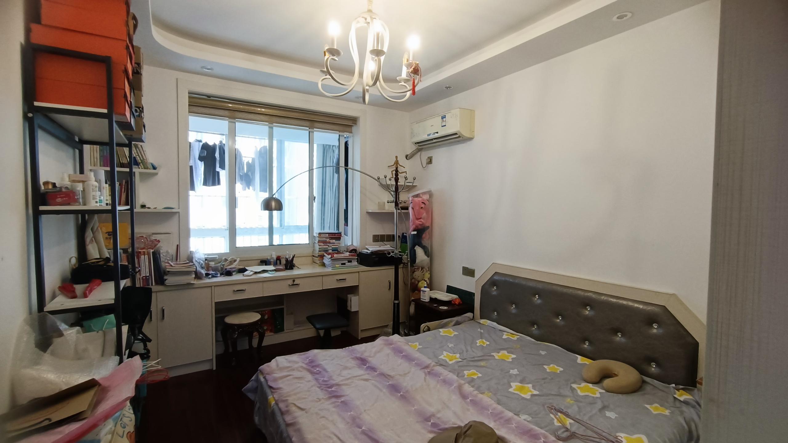 金霞东苑 3室2厅1卫 133.4m&sup2;