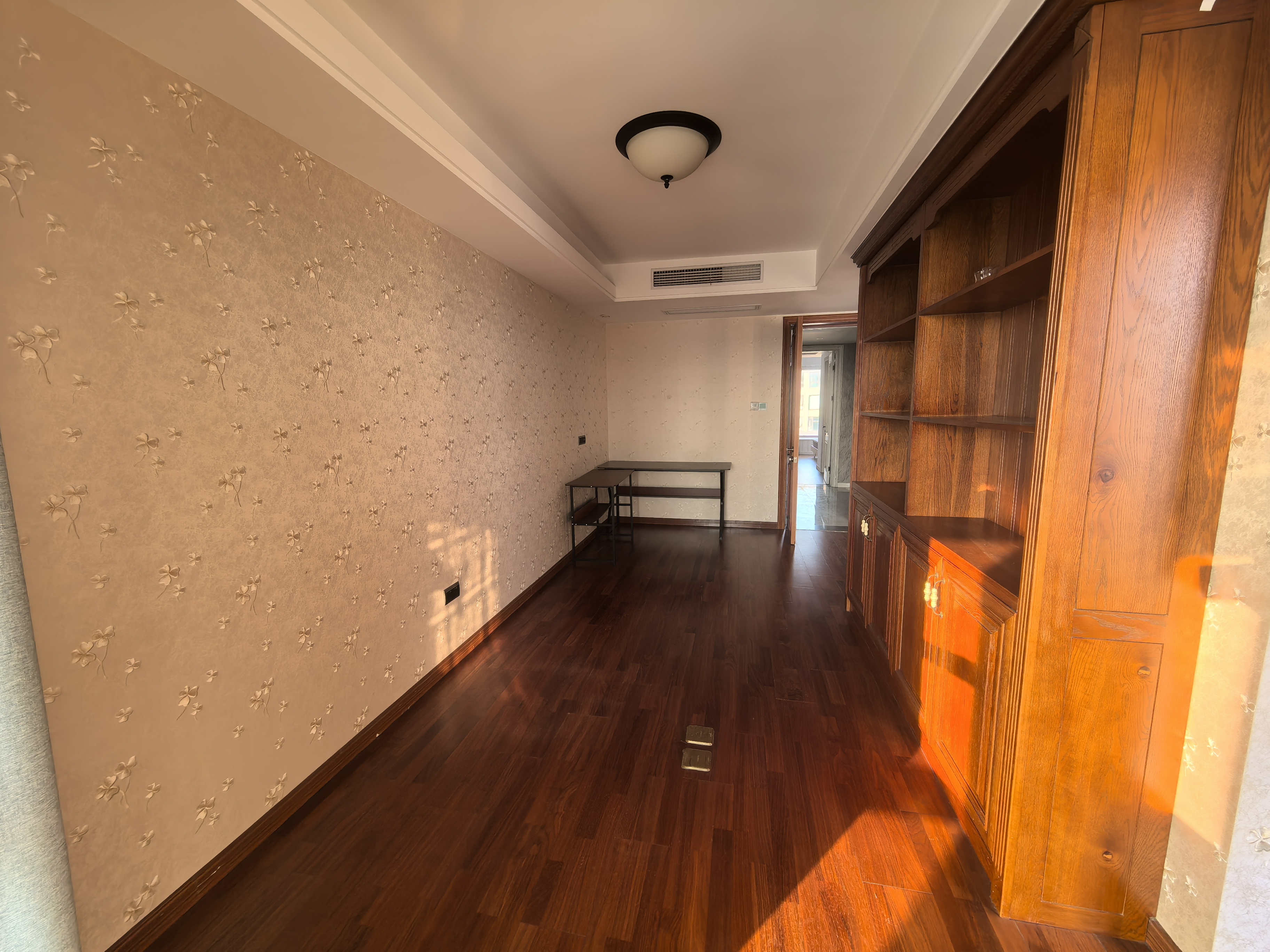 山景水岸 3室2厅2卫 225.00m&sup2;