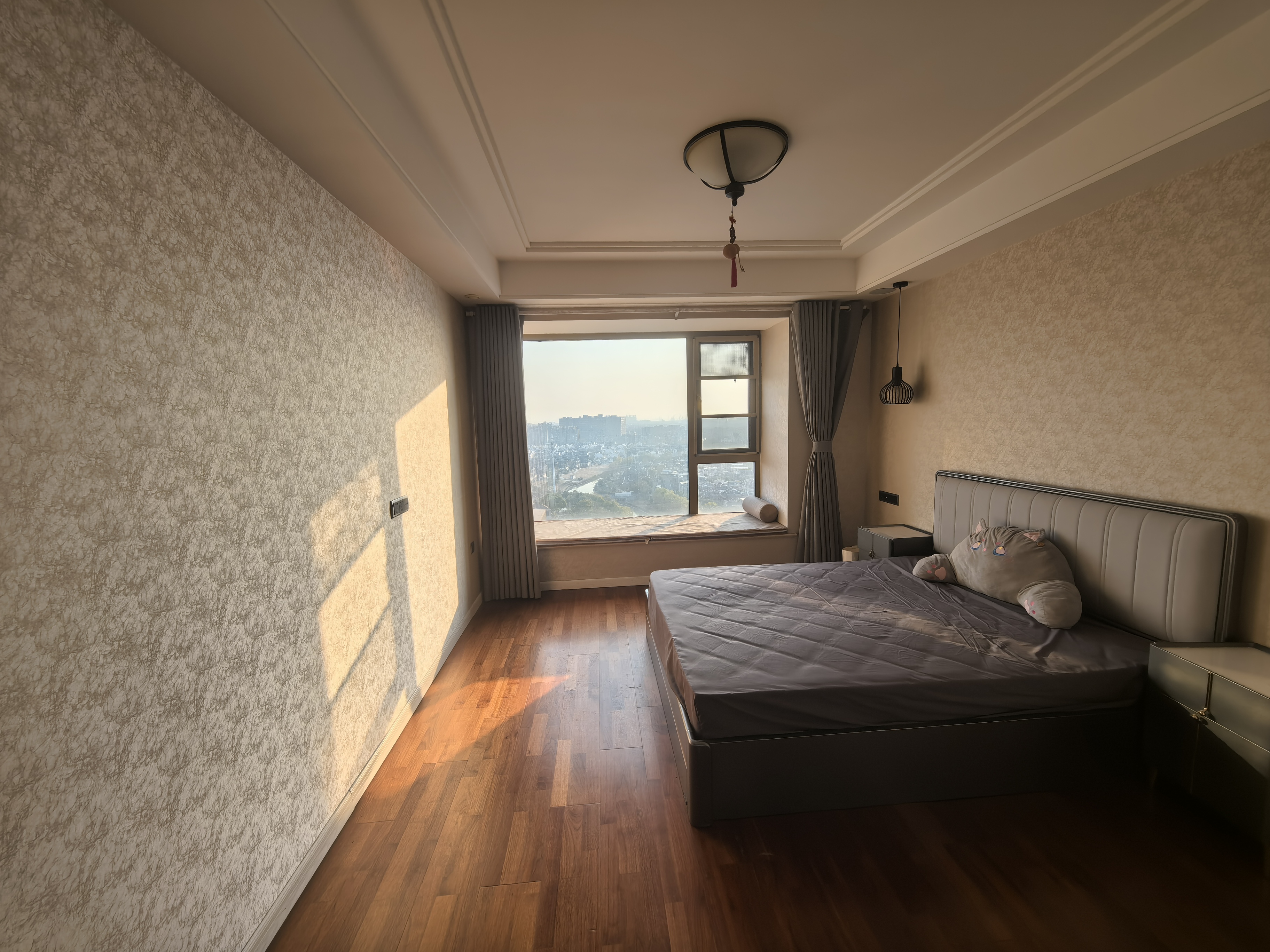 山景水岸 3室2厅2卫 225.00m&sup2;