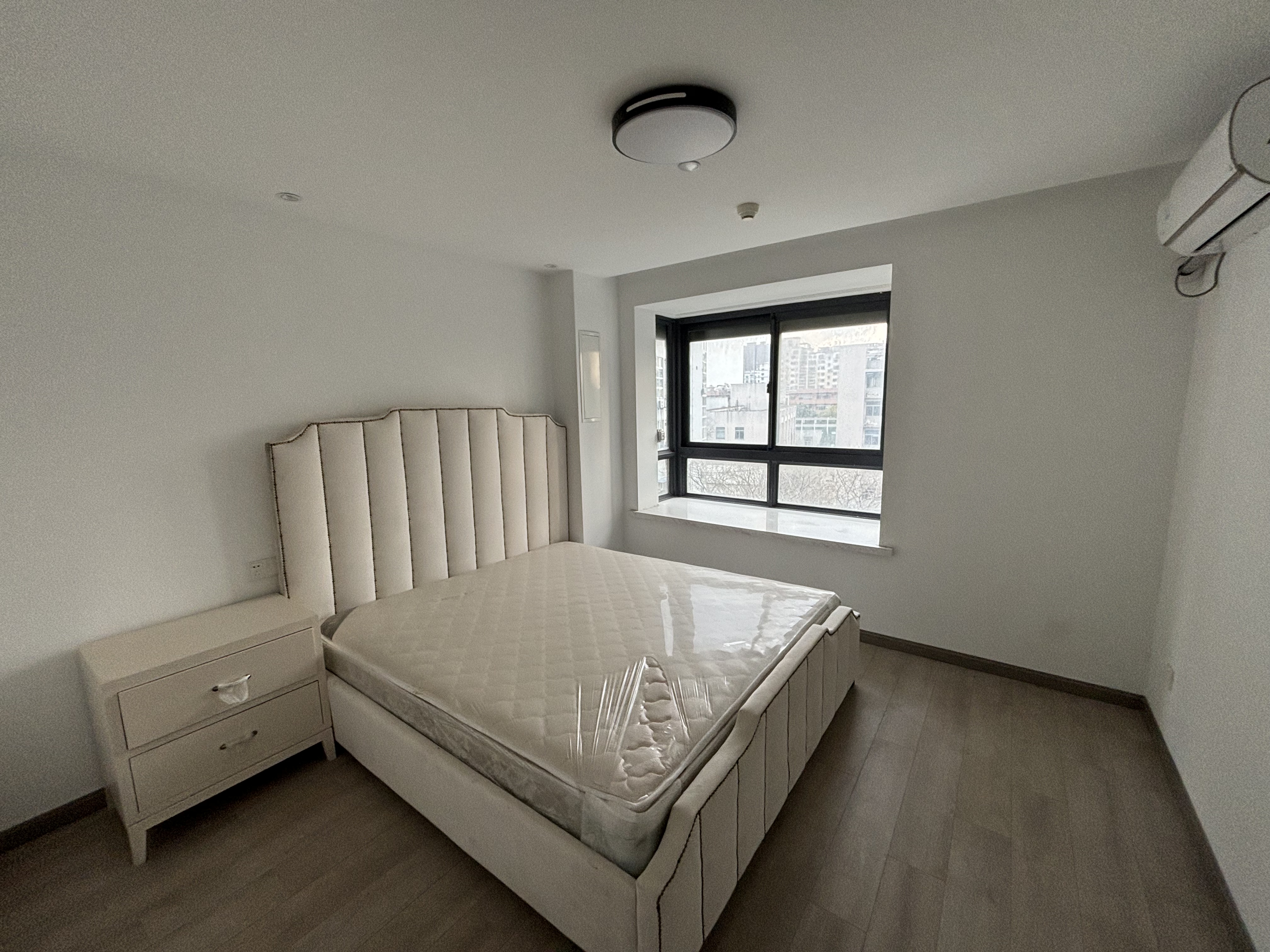 南辰濠郡 2室2厅1卫 120m&sup2;