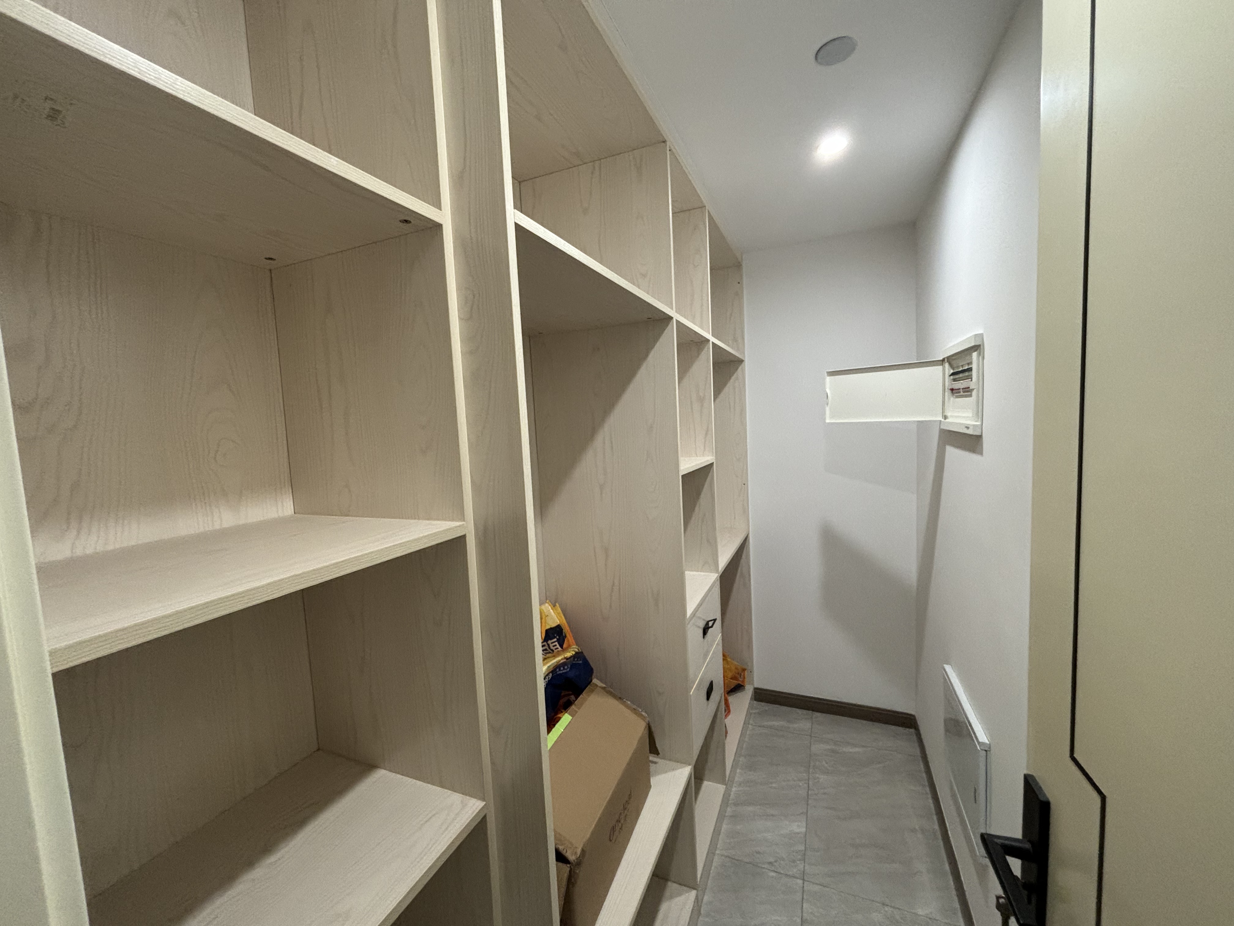 南辰濠郡 2室2厅1卫 120m&sup2;