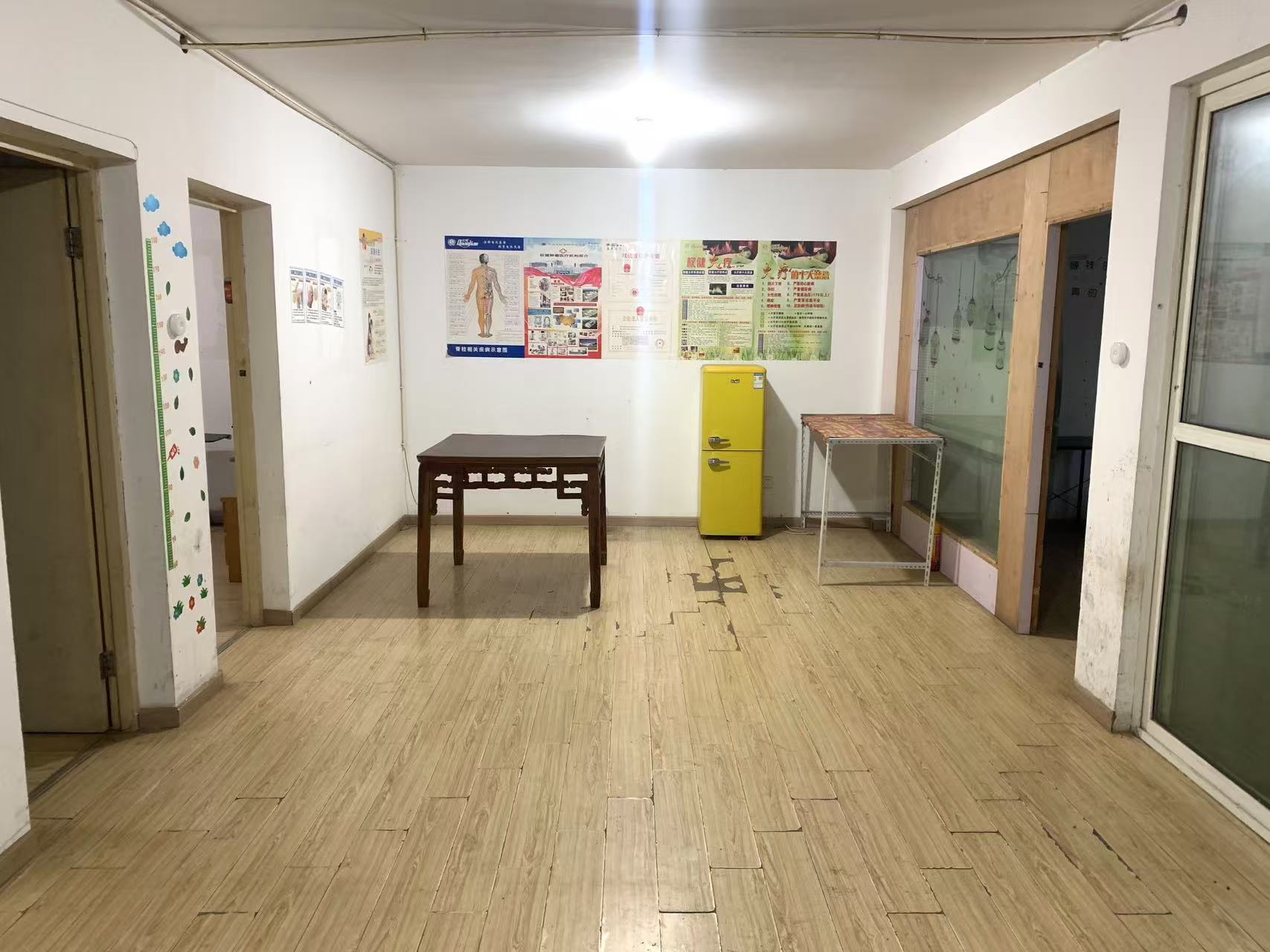 和谐怡园佳苑 4室2厅1卫 135.00m²