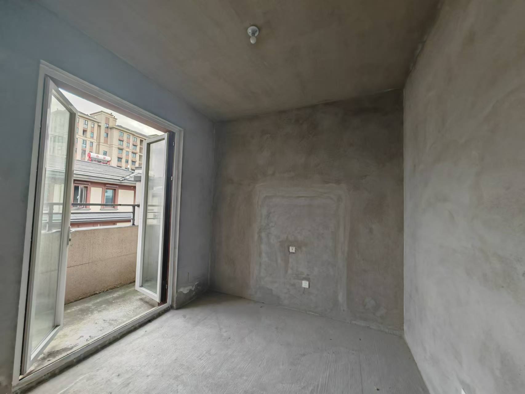 东宝&middot;怡沁园 5室2厅2卫 331m&sup2;