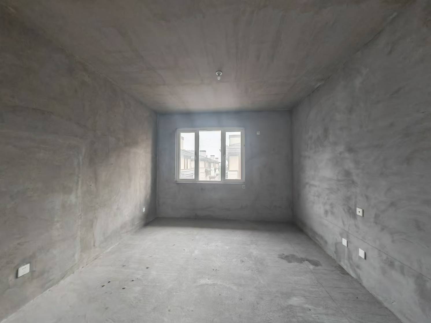 东宝&middot;怡沁园 5室2厅2卫 331m&sup2;