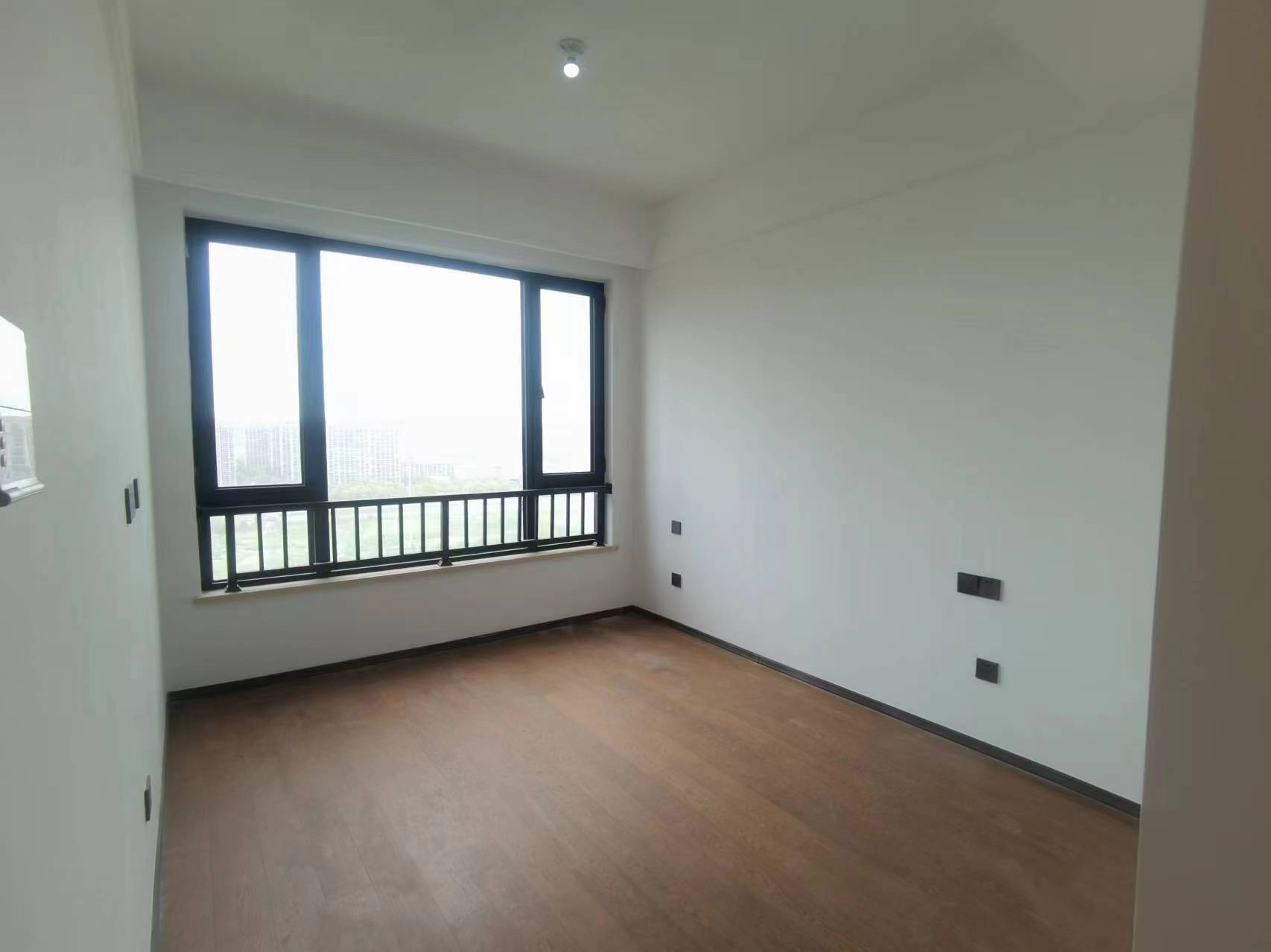 春风南岸西园 3室2厅2卫 121.96m&sup2;