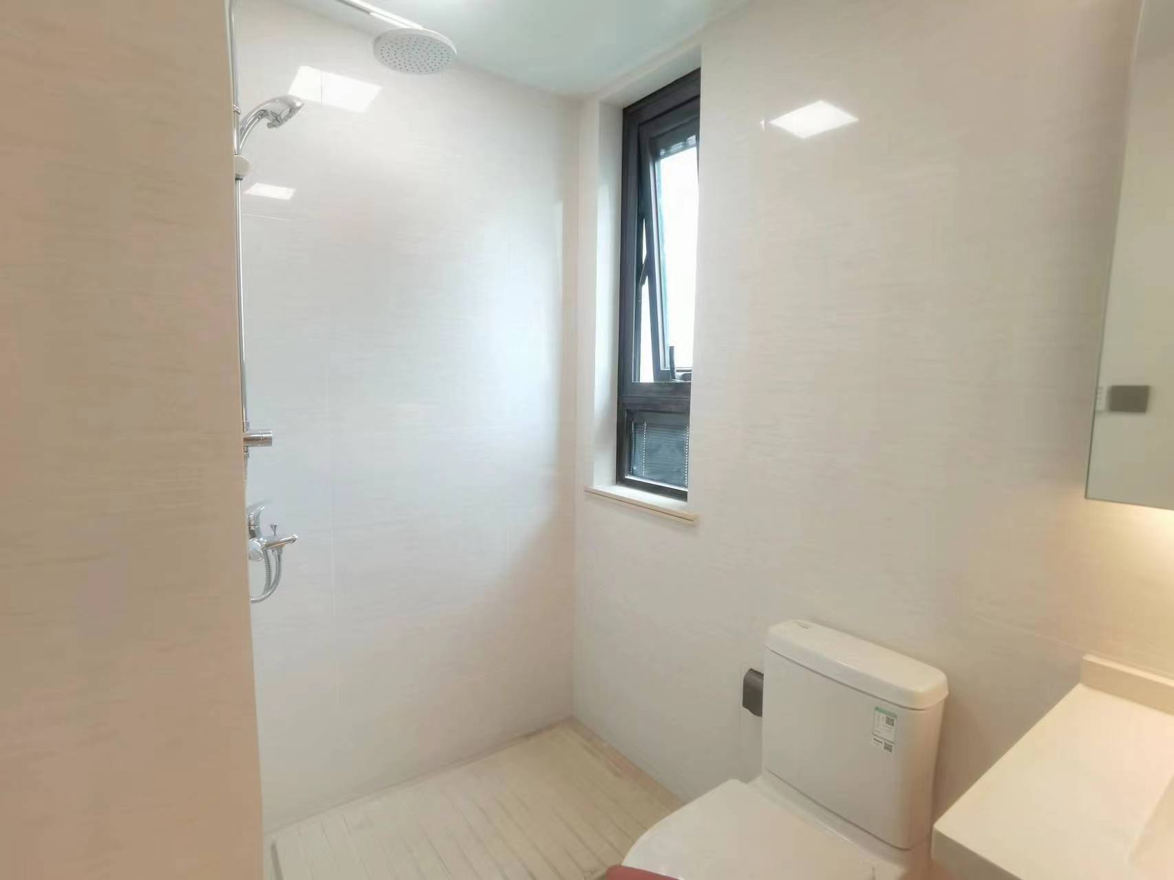 春风南岸西园 3室2厅2卫 121.96m&sup2;