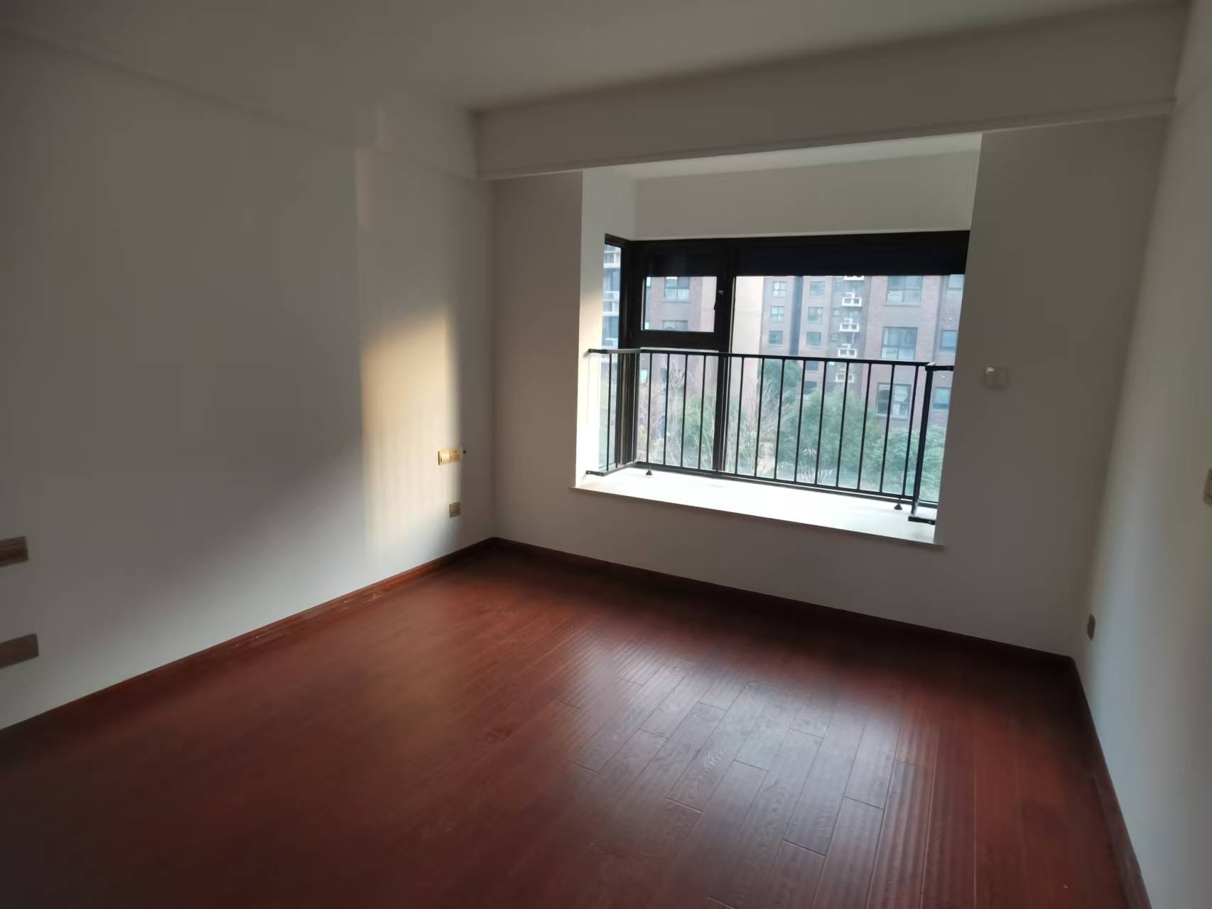 林肯公园 4室2厅2卫 124.25m&sup2;