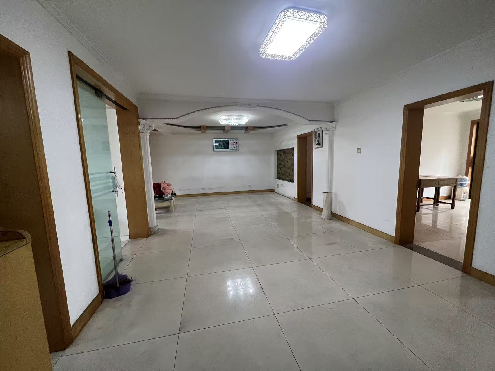 前景花苑 3室2厅2卫 138m&sup2;