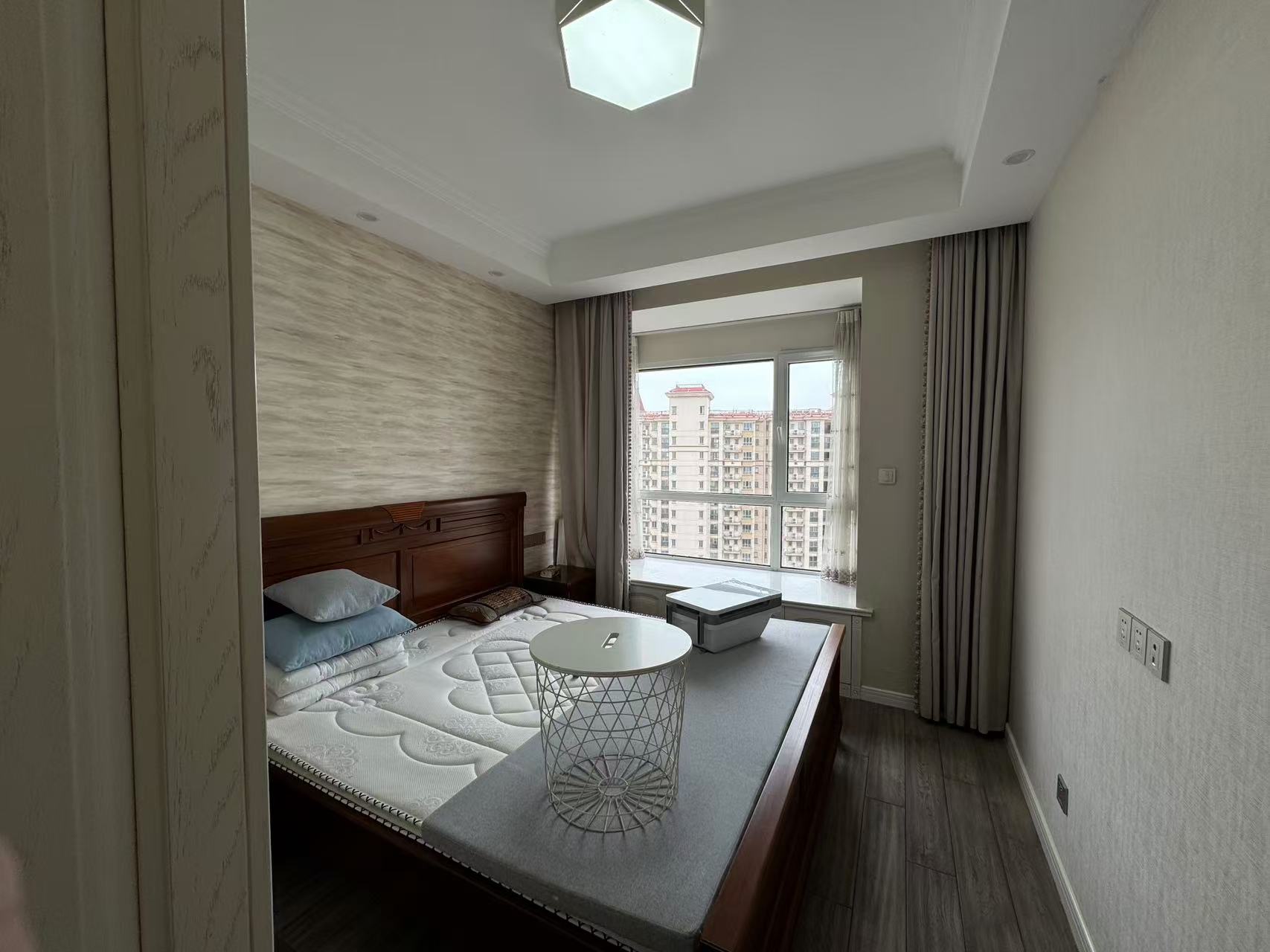 中南世纪花城三期 3室2厅2卫 125m&sup2;