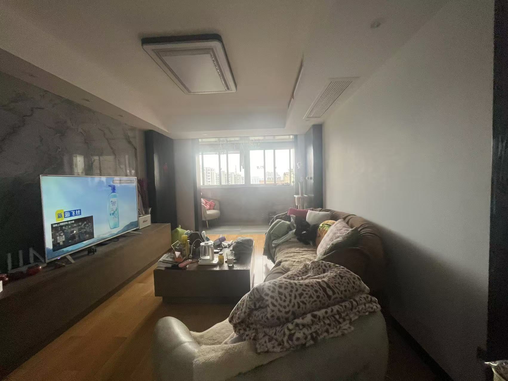 三里墩花苑二期 3室2厅1卫 137.18m&sup2;