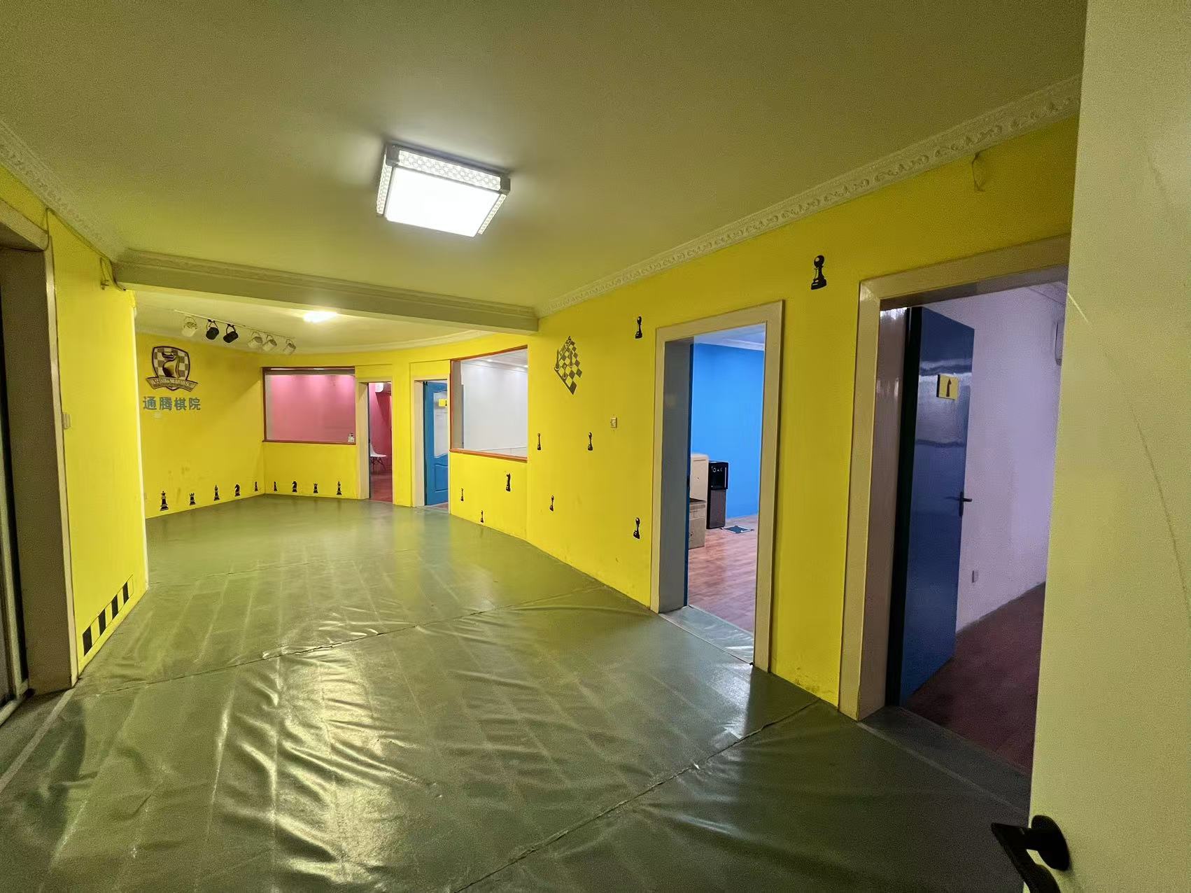 华侨花苑 4室2厅1卫 180m²