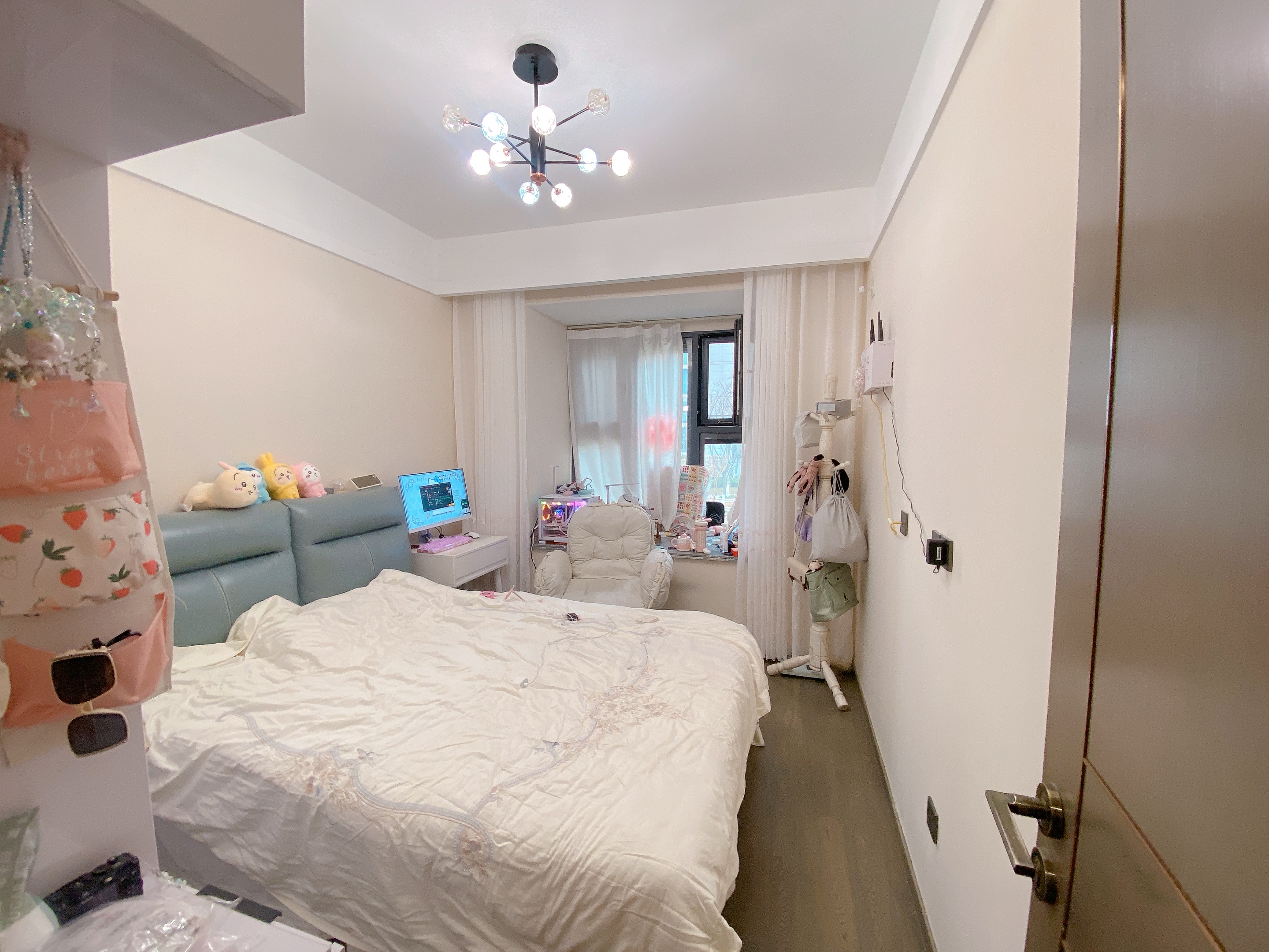 都会沁园 4室2厅2卫 145m&sup2;