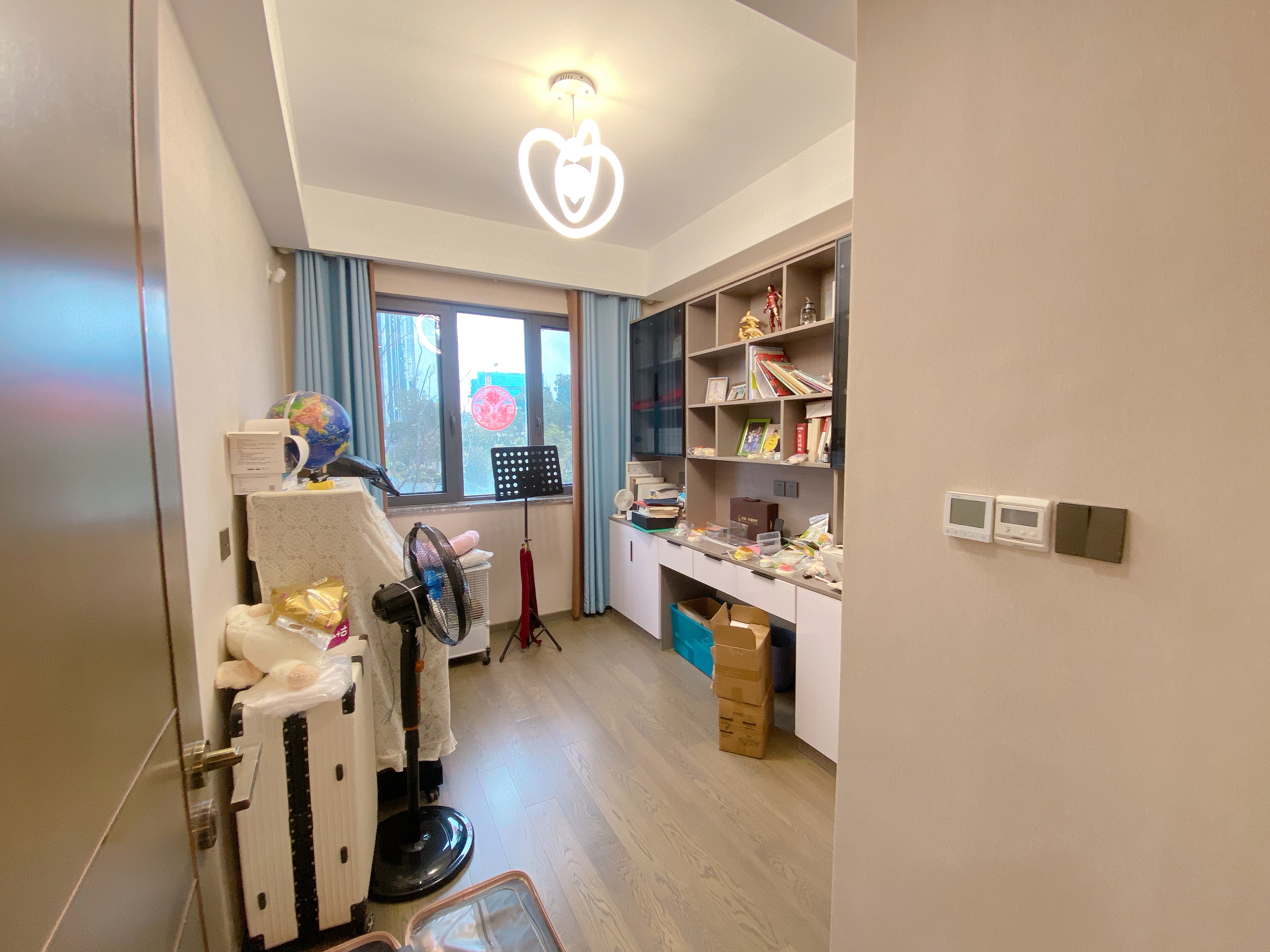 都会沁园 4室2厅2卫 145m&sup2;