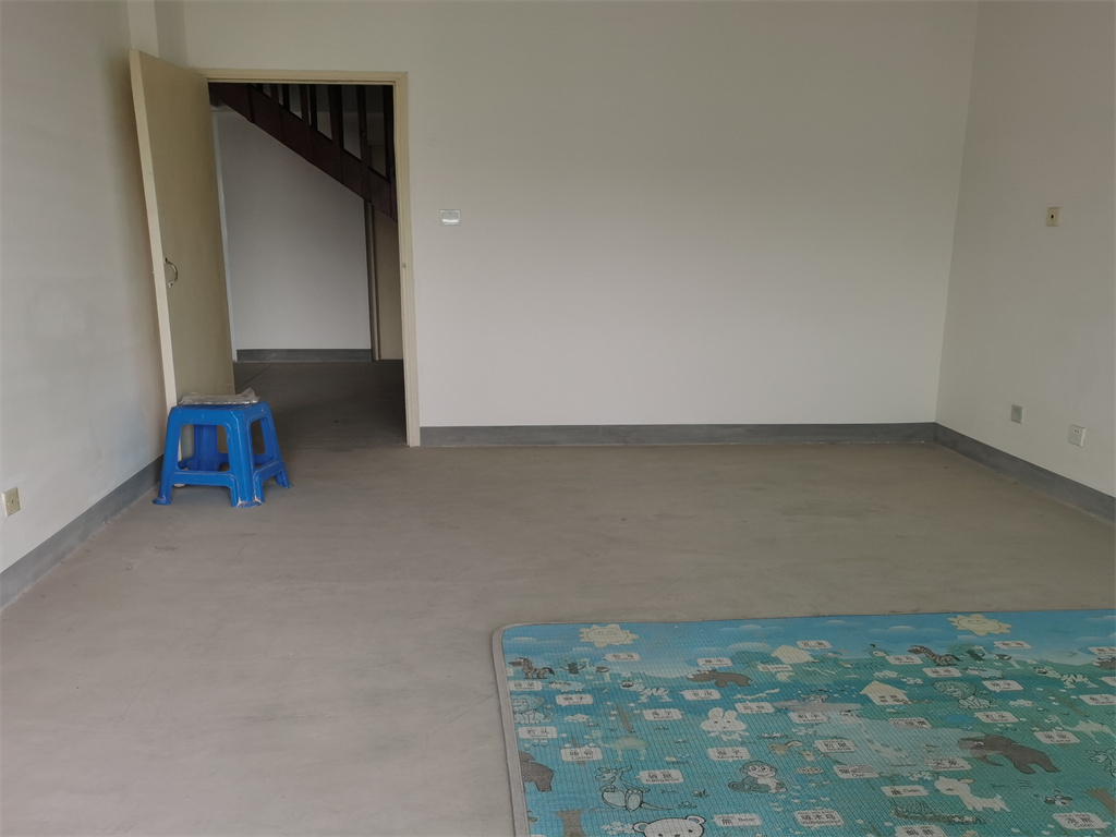 锦城苑 3室2厅1卫 143.03m&sup2;