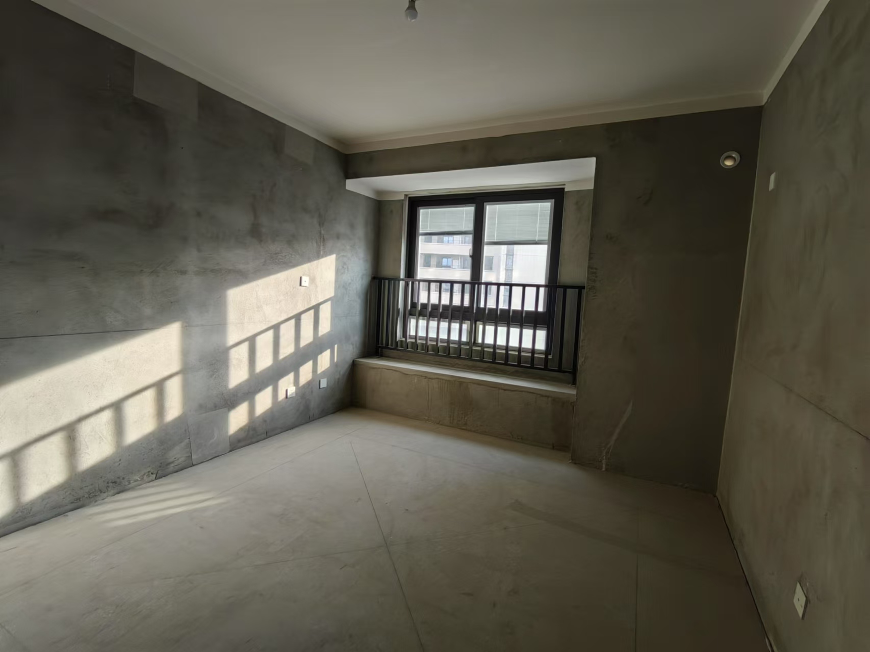 保利香槟国际 4室2厅2卫 156m&sup2;
