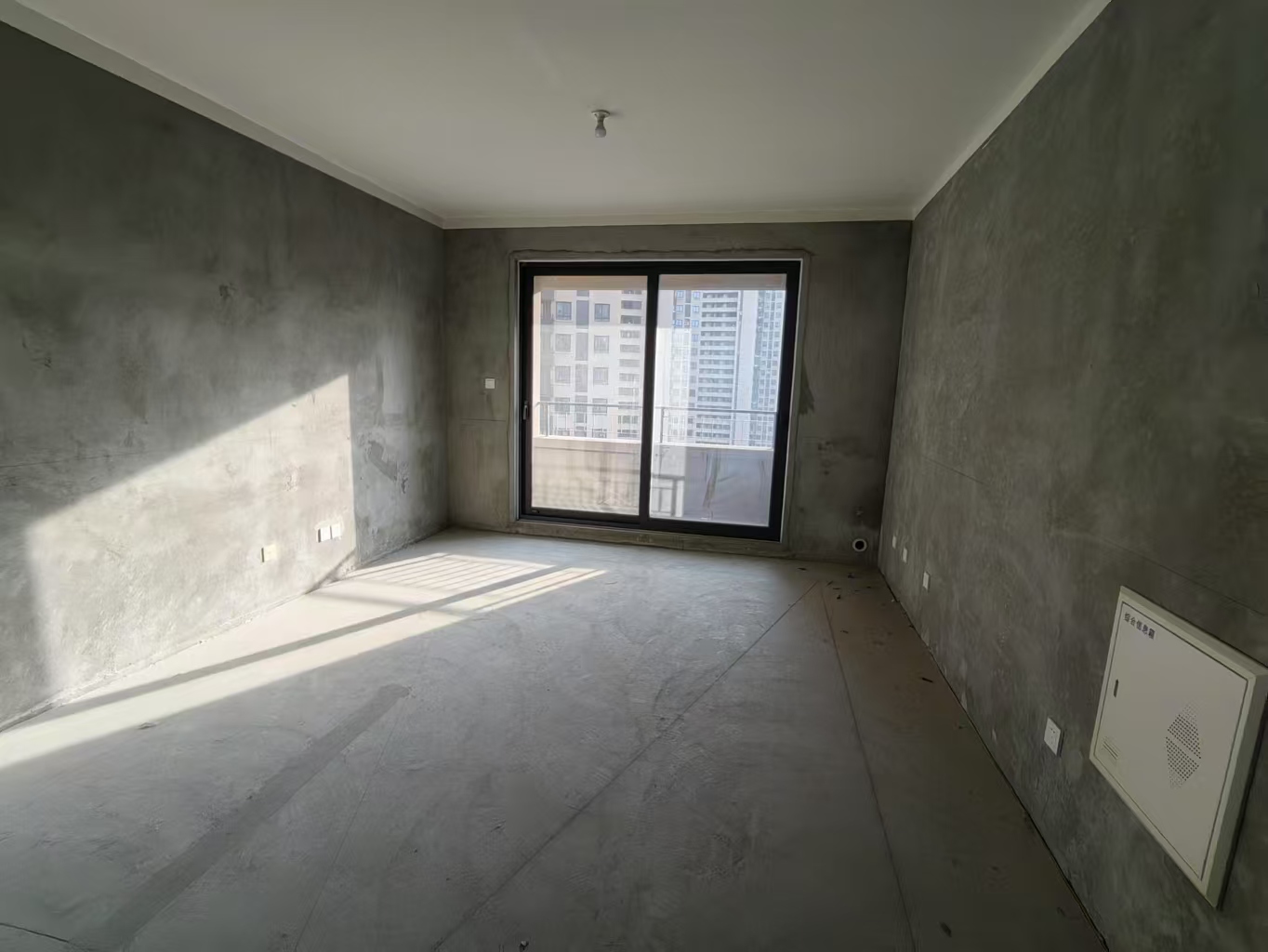 保利香槟国际 4室2厅2卫 156m²