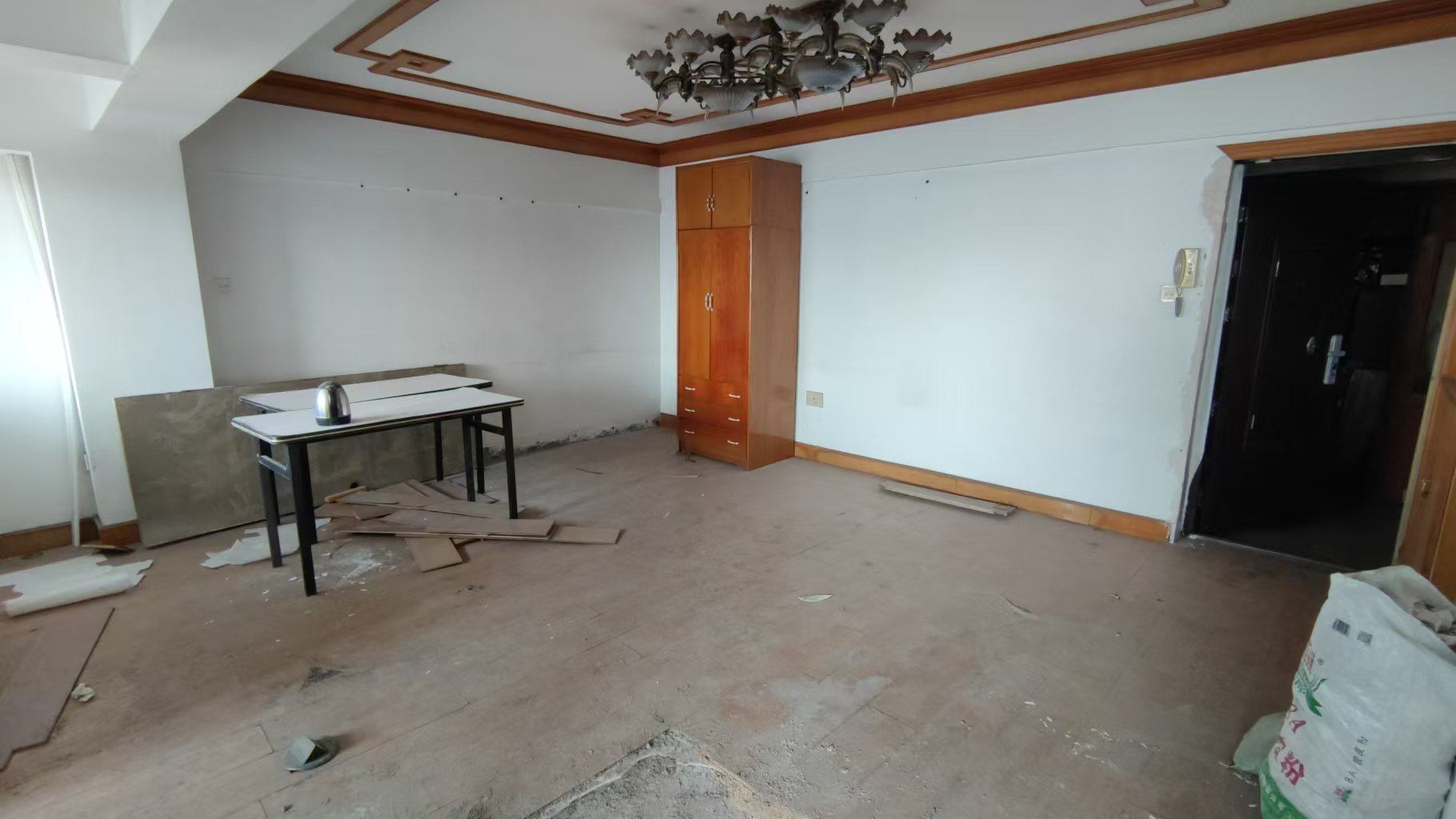 中南大厦 1室1厅1卫 72m²