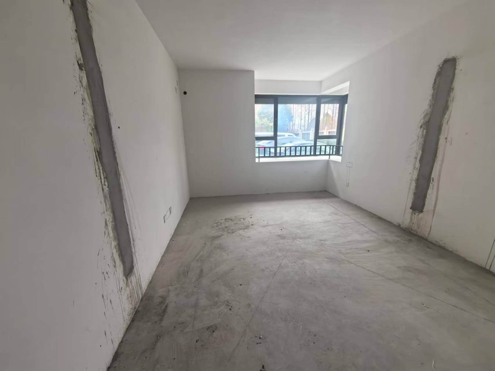 湖畔天下 3室2厅2卫 133m&sup2;