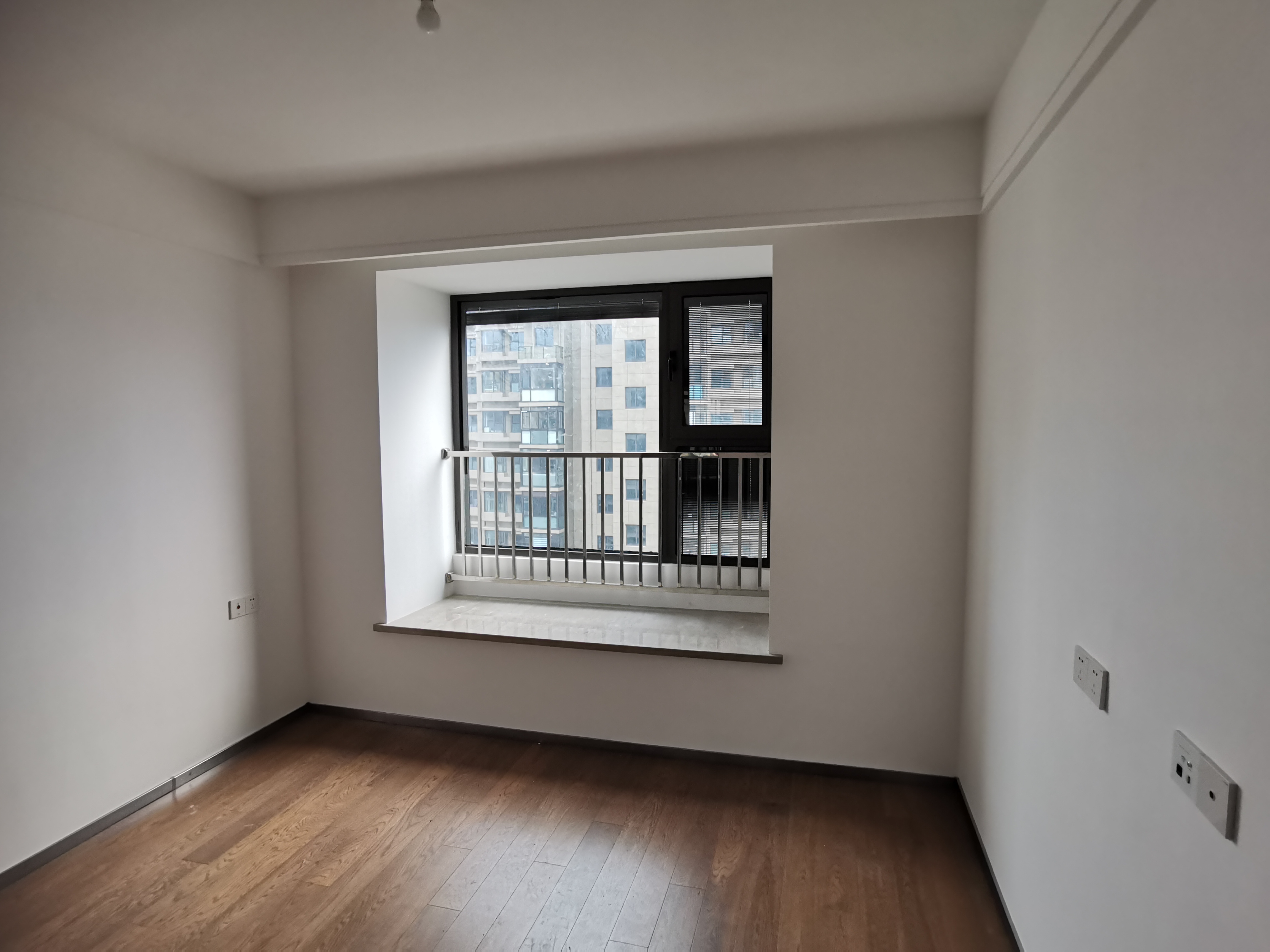 远创宸樾 4室2厅2卫 120m&sup2;