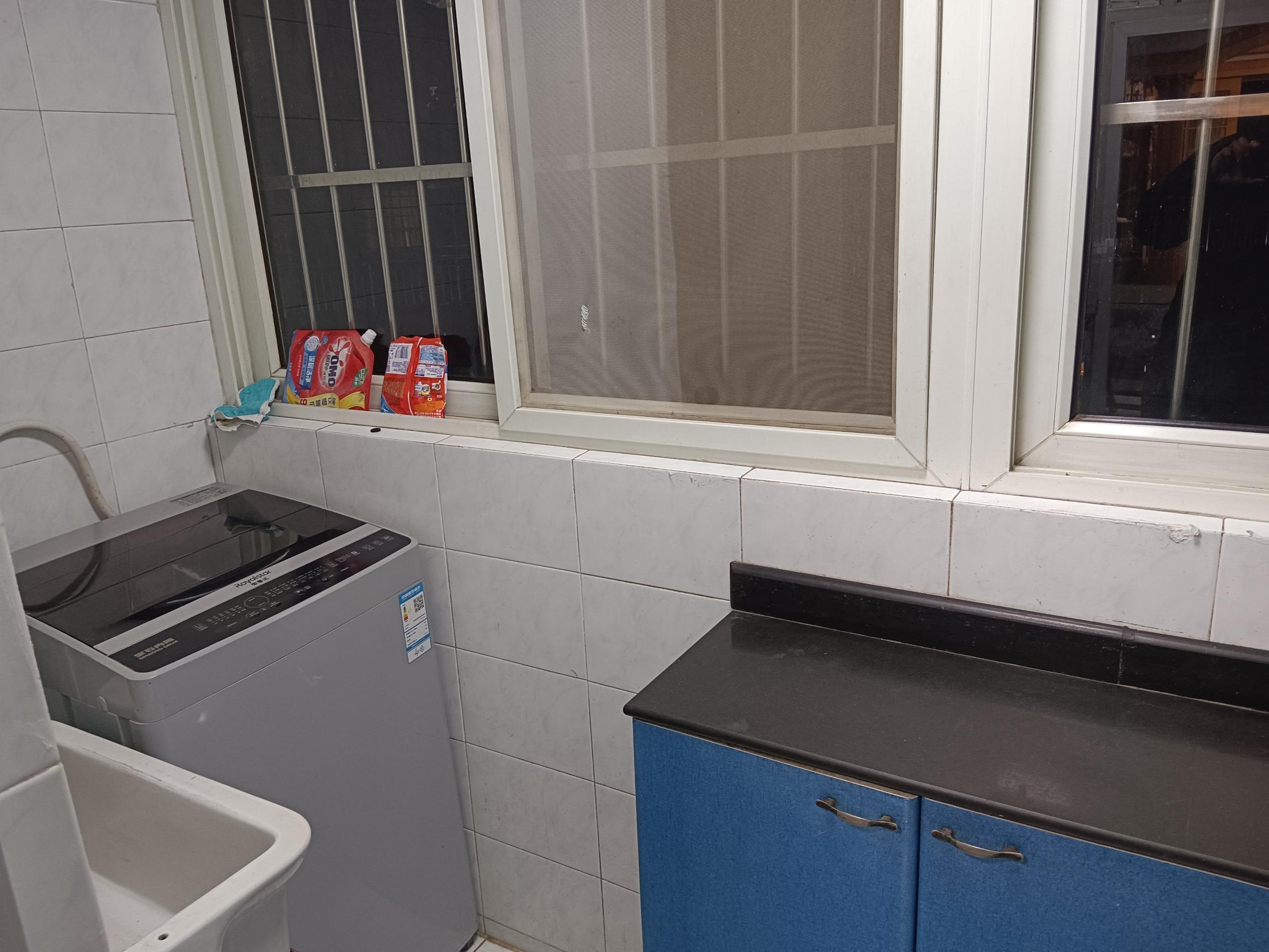 越江新村 3室2厅1卫 120.00m&sup2;