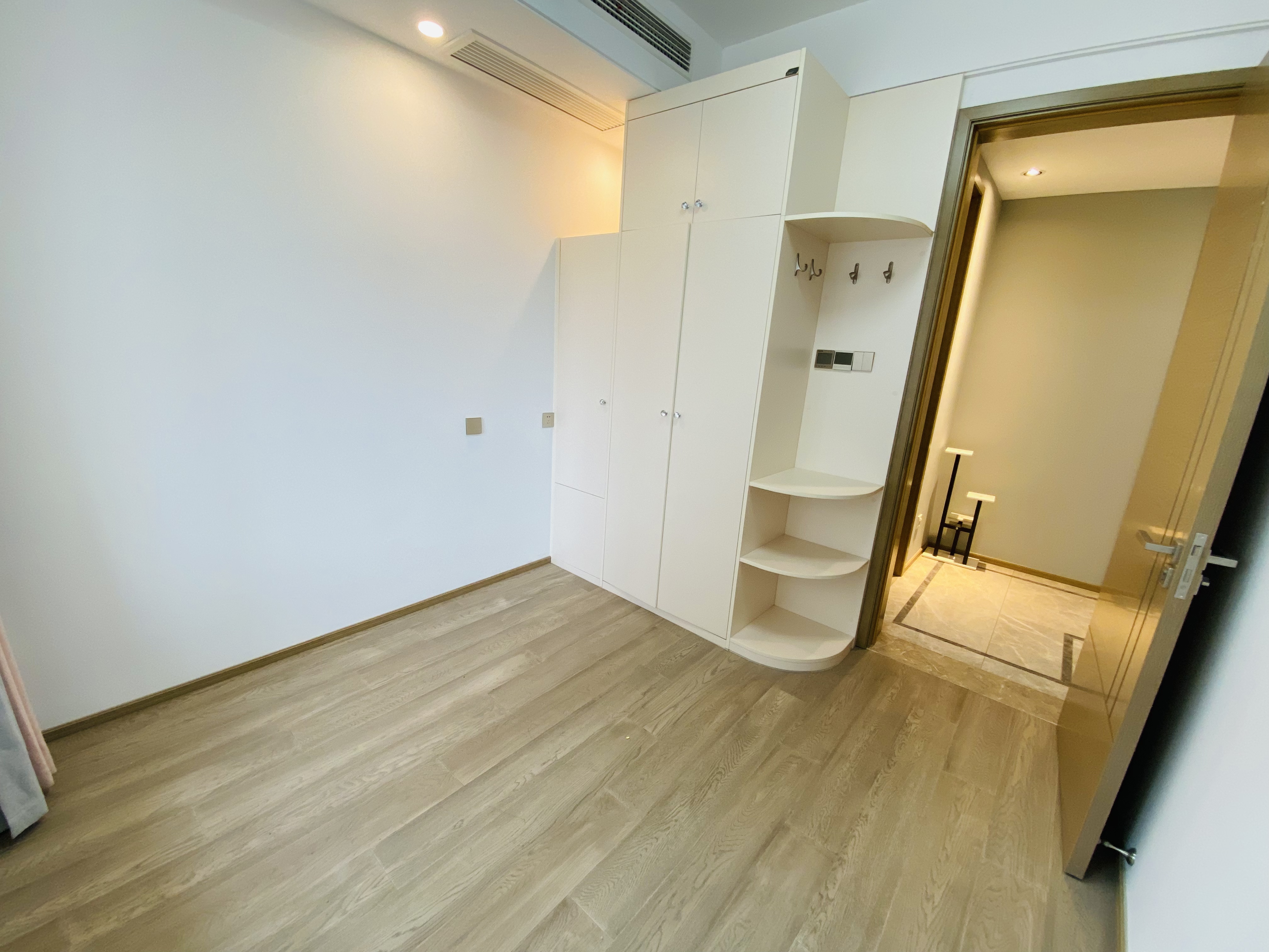 珑府 3室2厅2卫 124.15m²