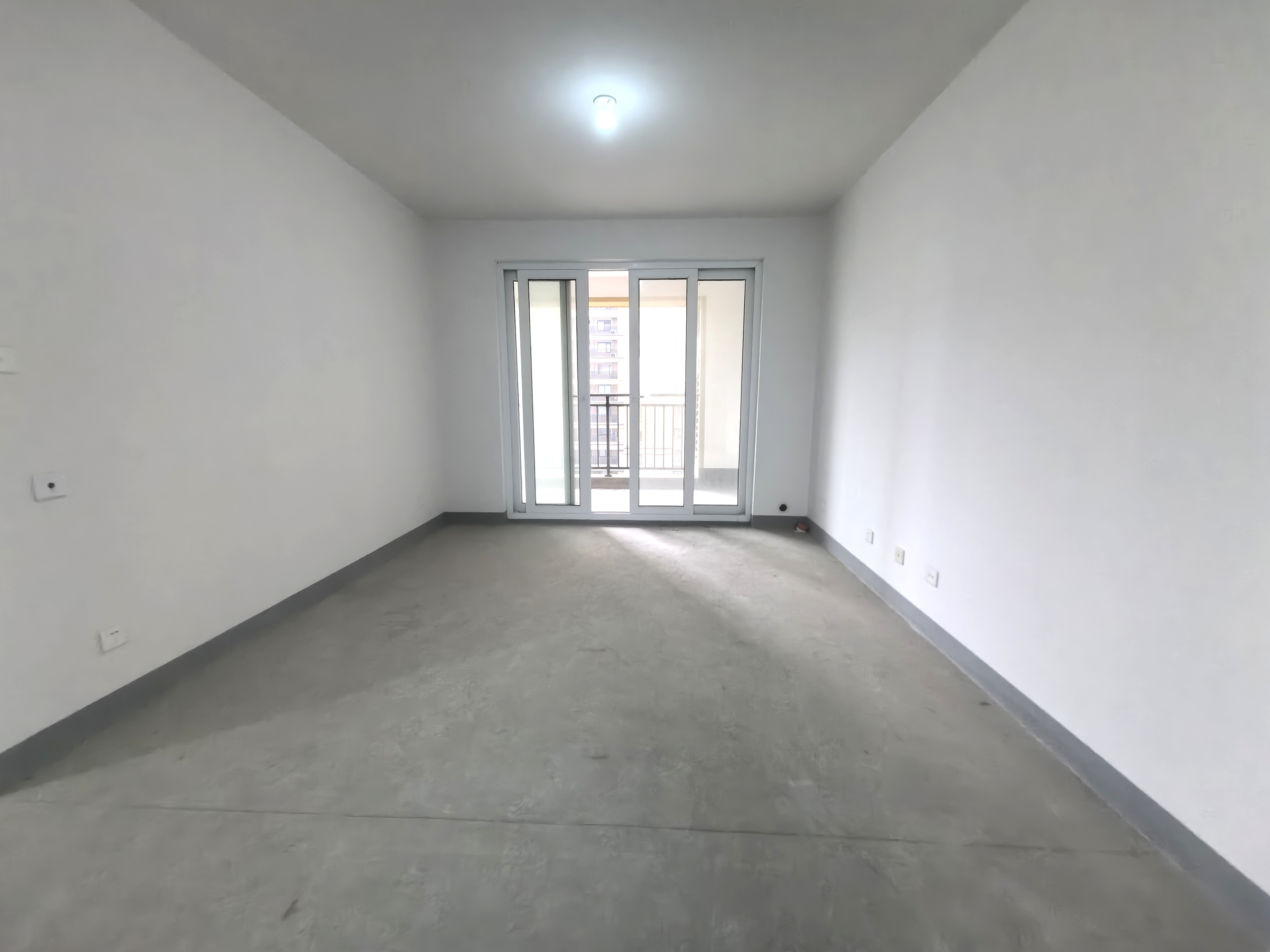 新城香溢紫郡 3室2厅2卫 118m²
