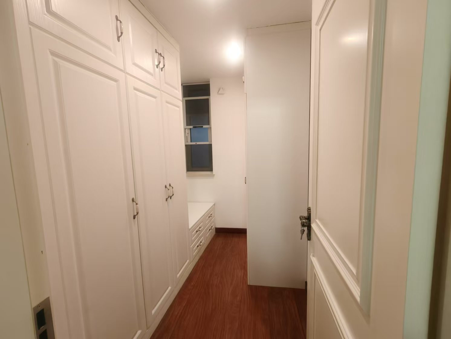 军山花园 4室2厅2卫 167m²