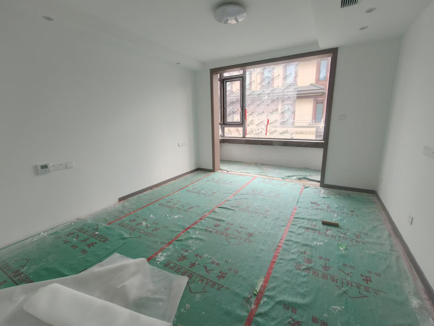 东宝·怡沁园 4室3厅3卫 348.31m²