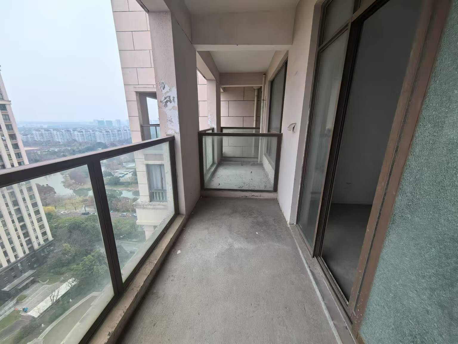 御景湾 3室2厅2卫 195.00m&sup2;