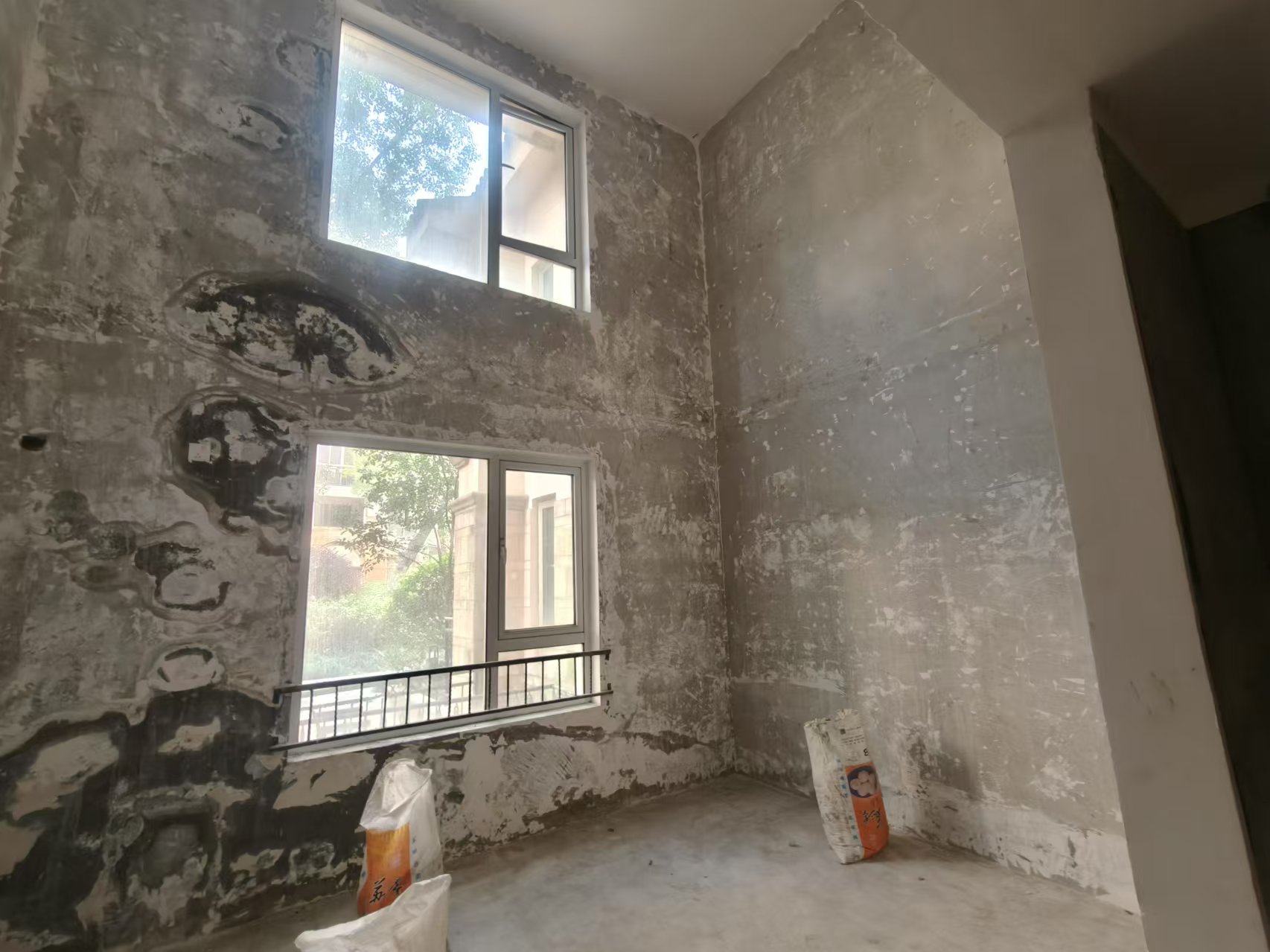 军山花园 3室2厅2卫 167.23m&sup2;