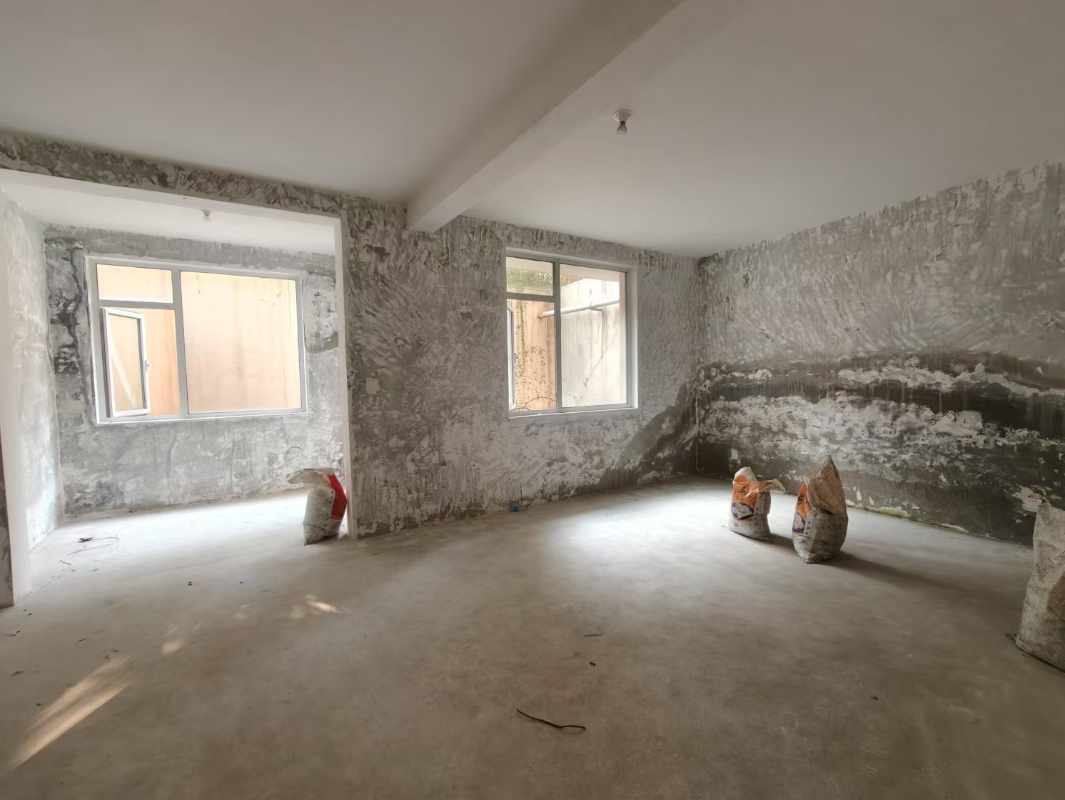 军山花园 3室2厅2卫 167.23m²