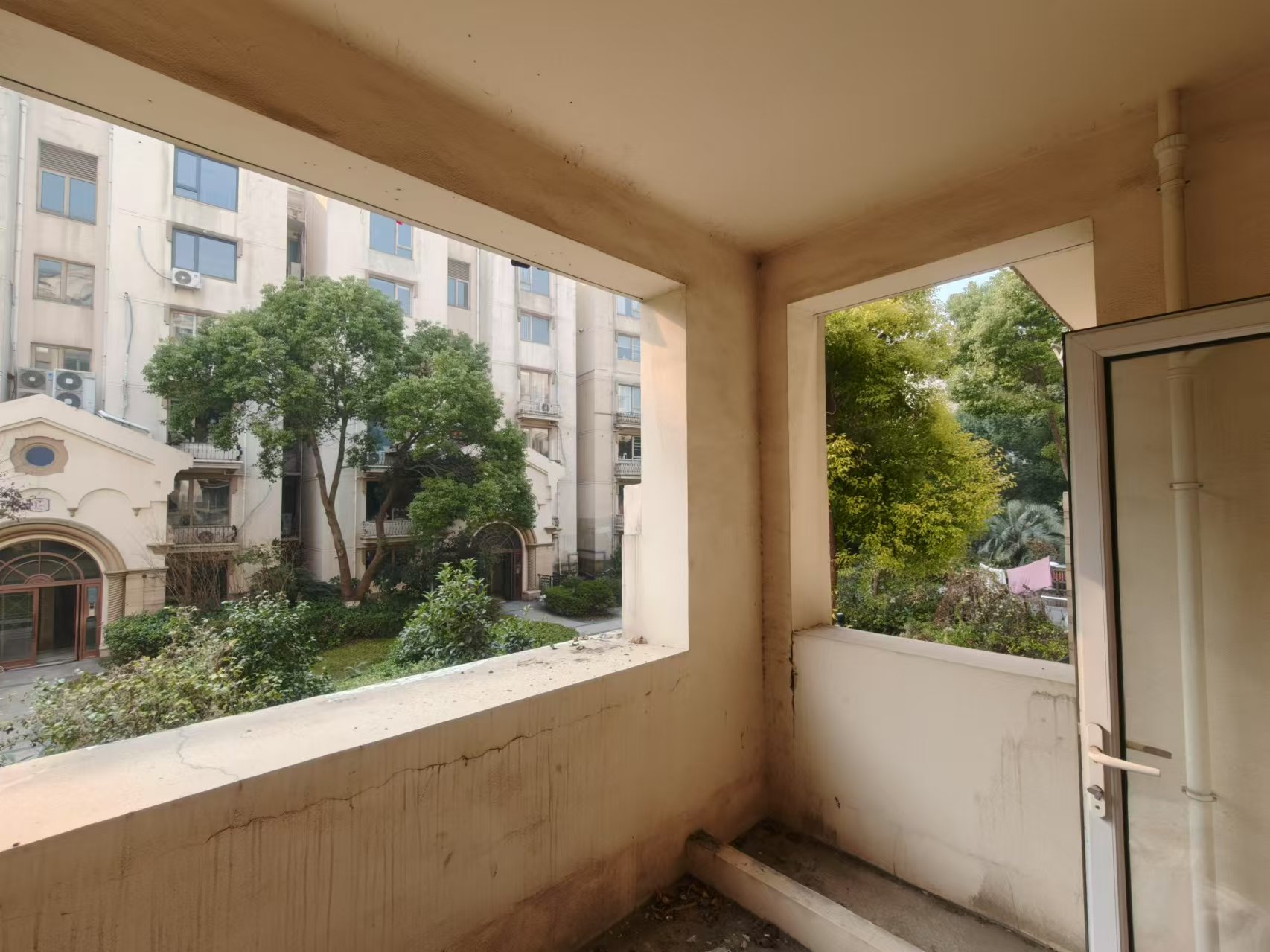 军山花园 3室2厅2卫 167.23m&sup2;