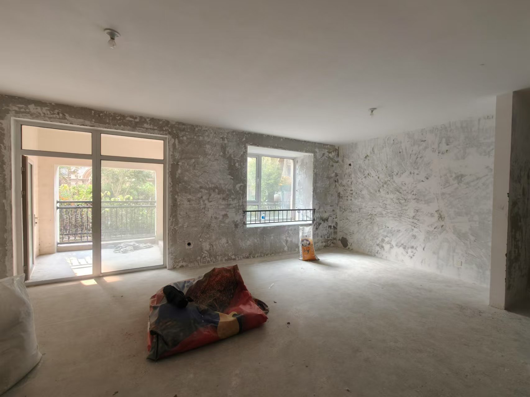 军山花园 3室2厅2卫 167.23m&sup2;