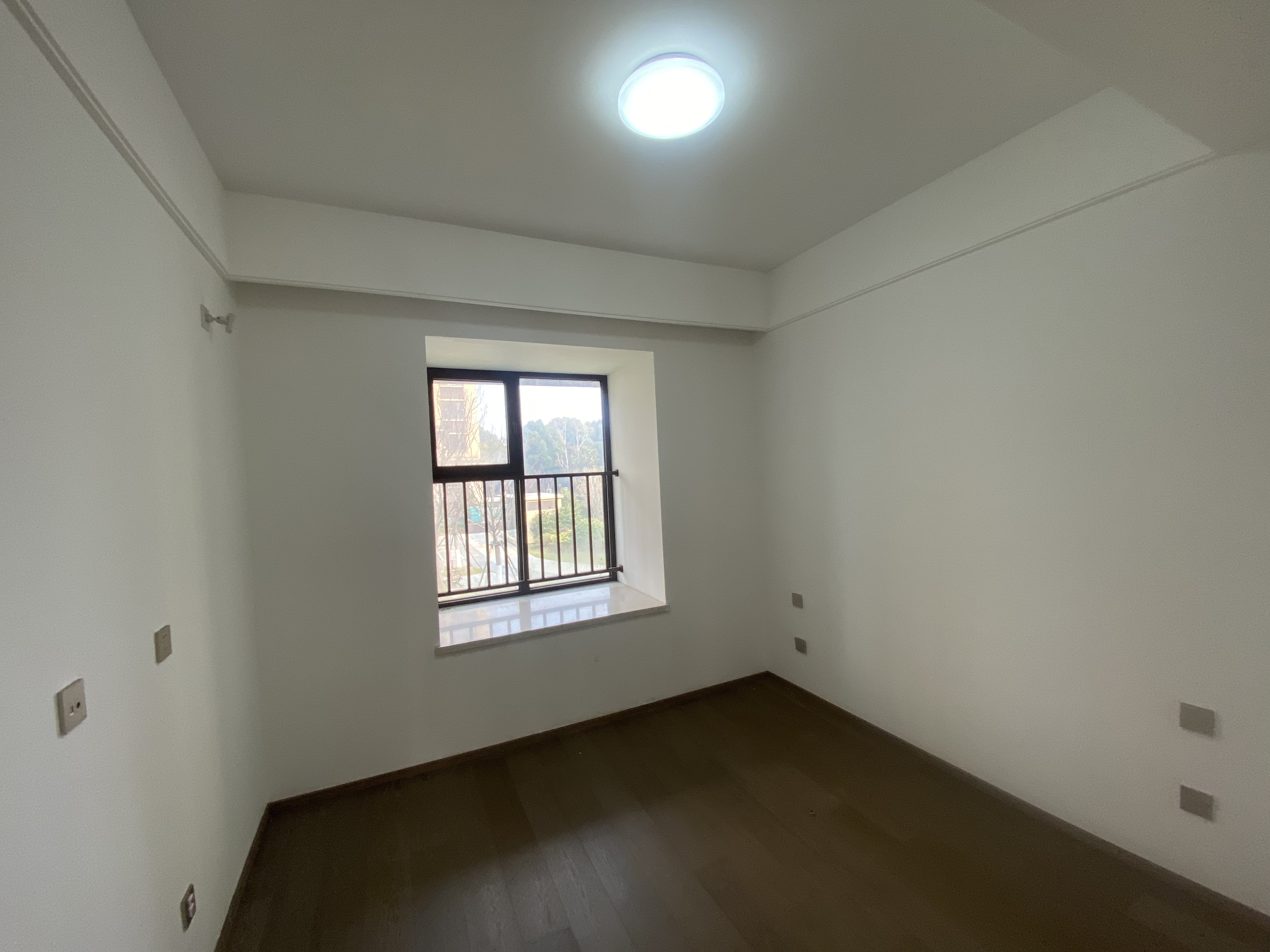 珑府 4室2厅2卫 175m&sup2;