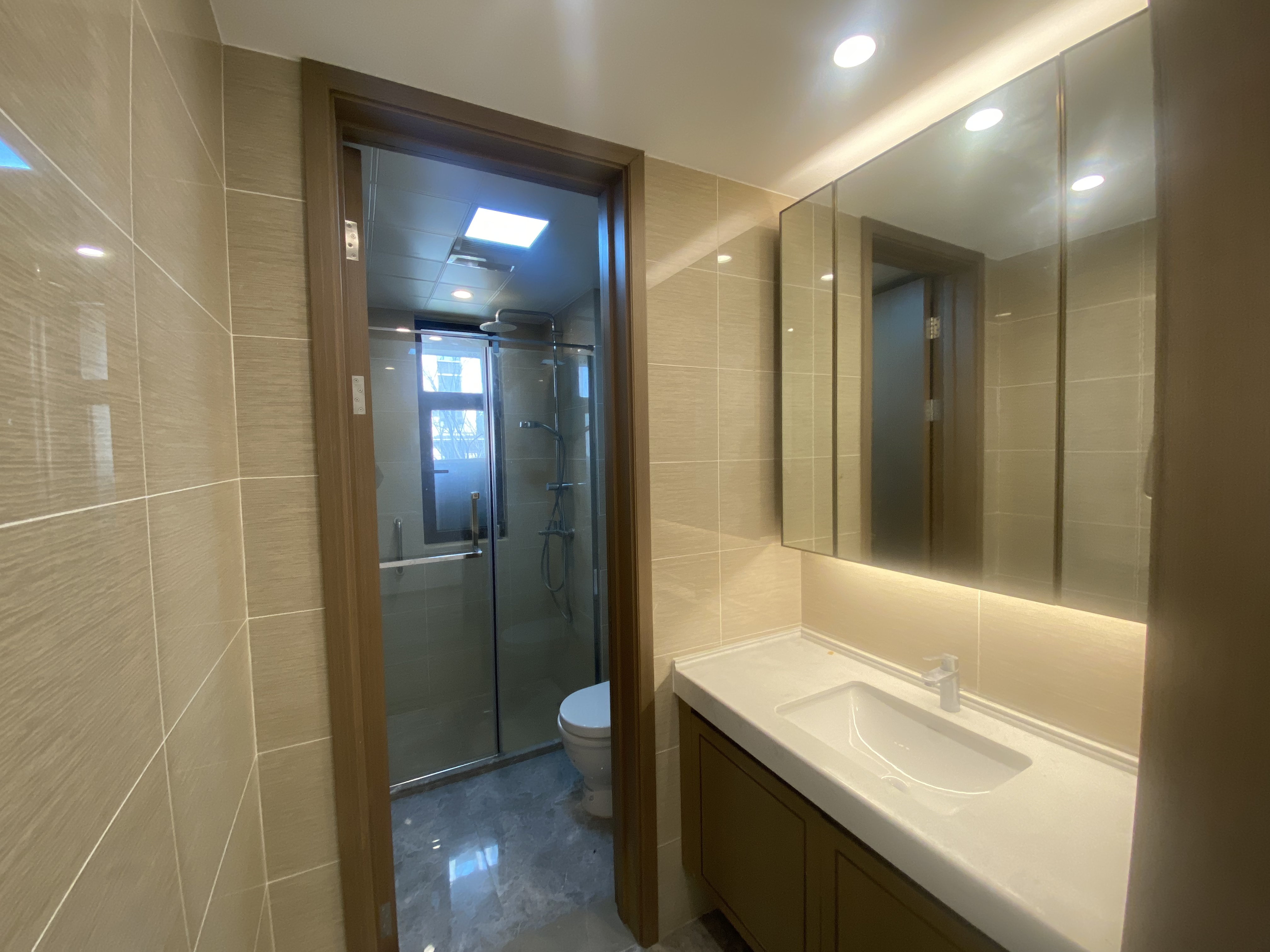 珑府 4室2厅2卫 175m&sup2;