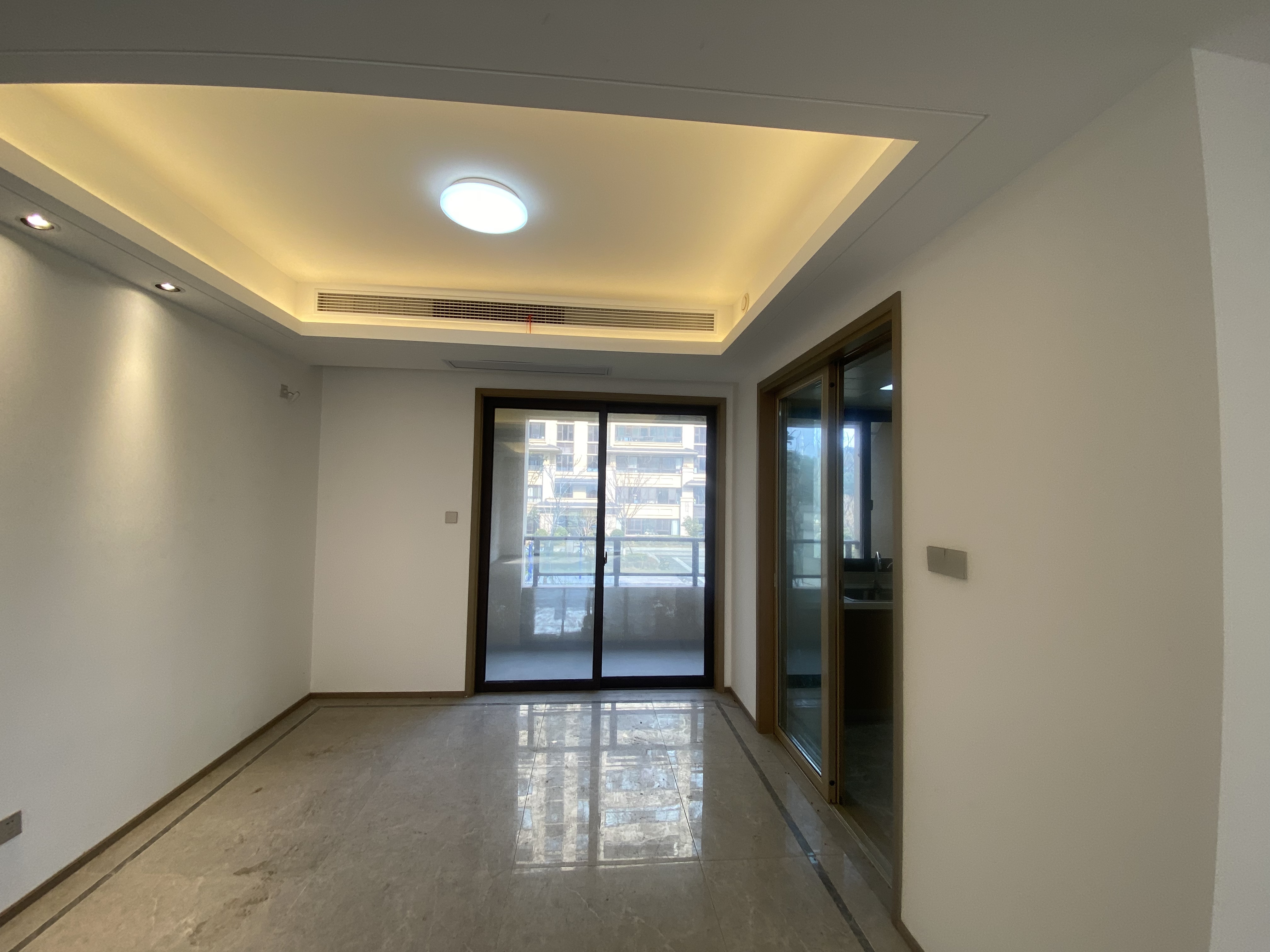 珑府 4室2厅2卫 175m&sup2;