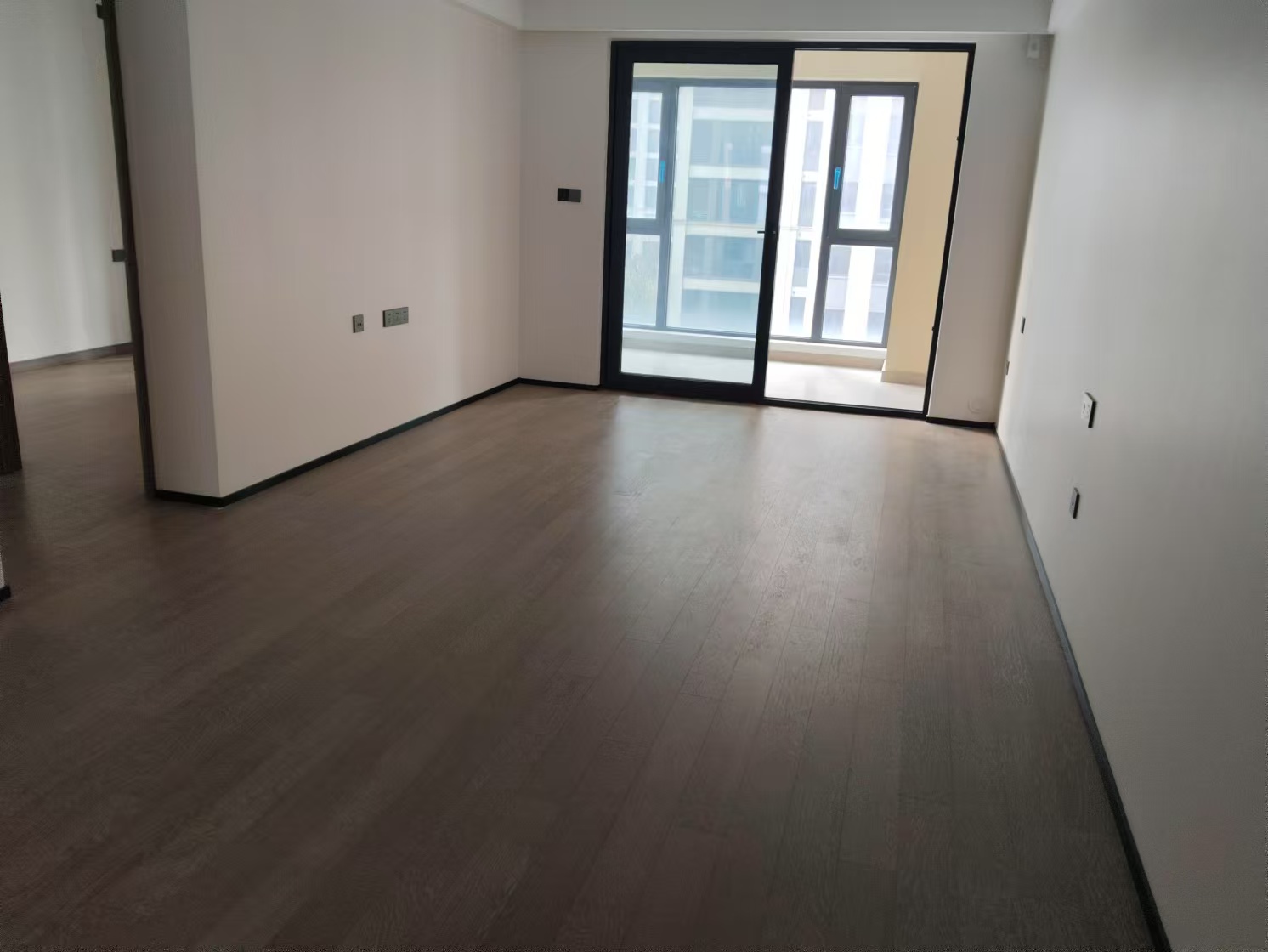 万科翡翠公园 3室2厅2卫 116.34m²