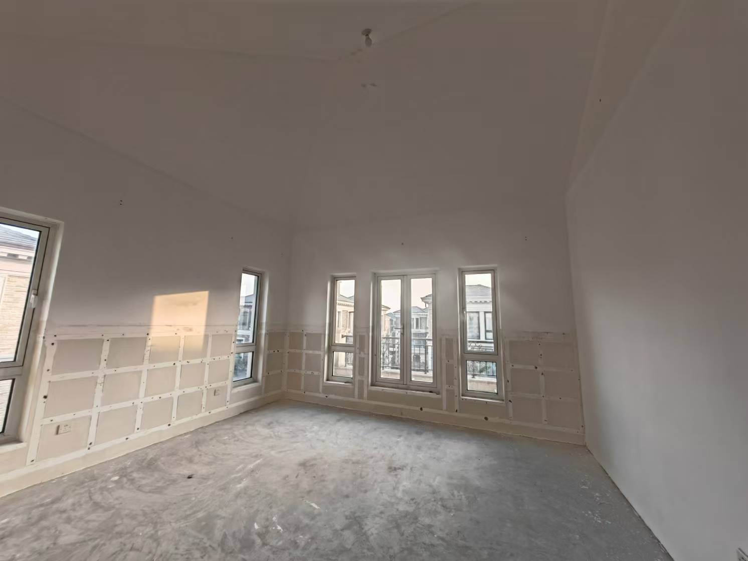 顺发御园 5室3厅3卫 311.7m&sup2;