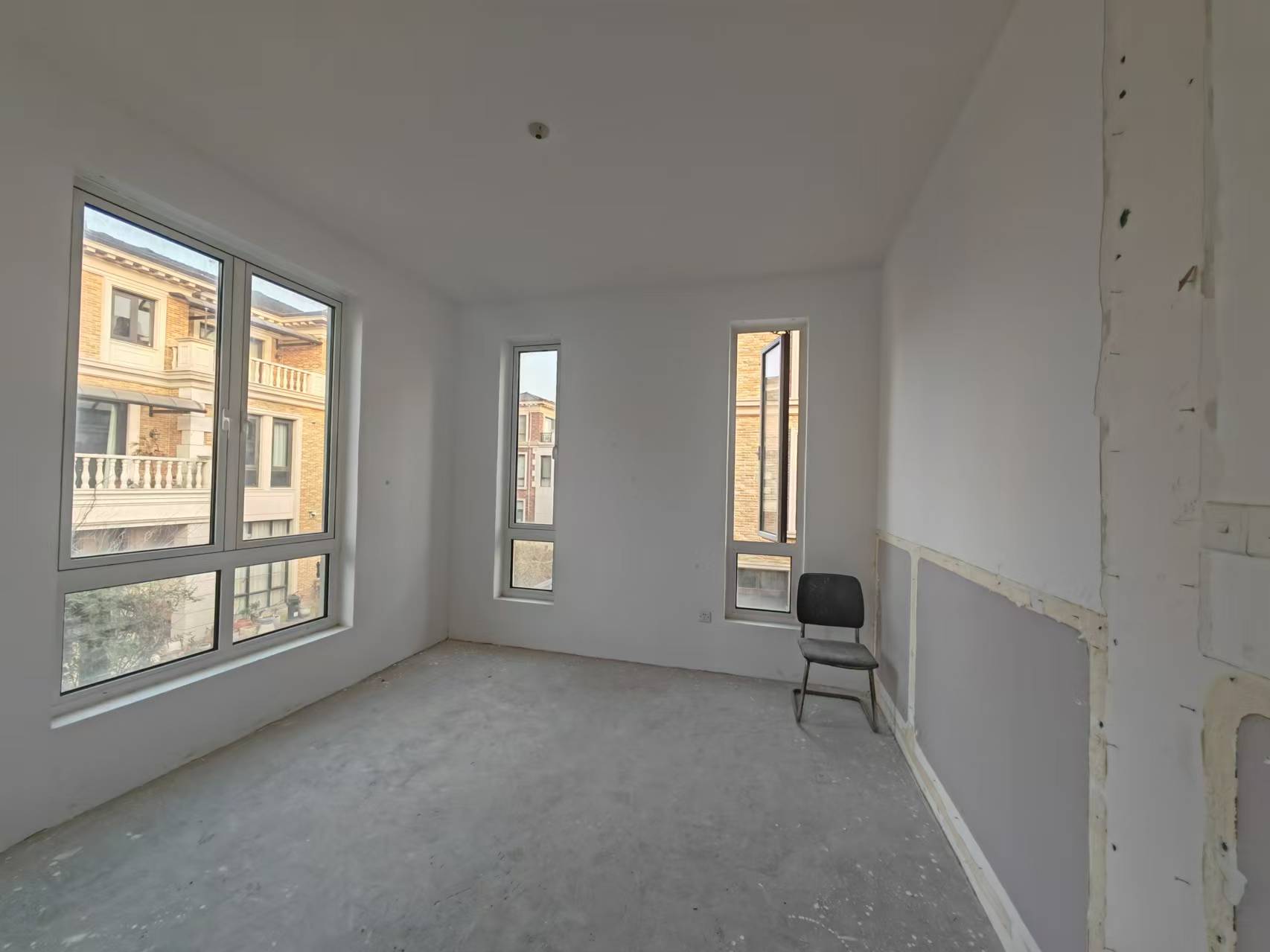 顺发御园 5室3厅3卫 311.7m&sup2;