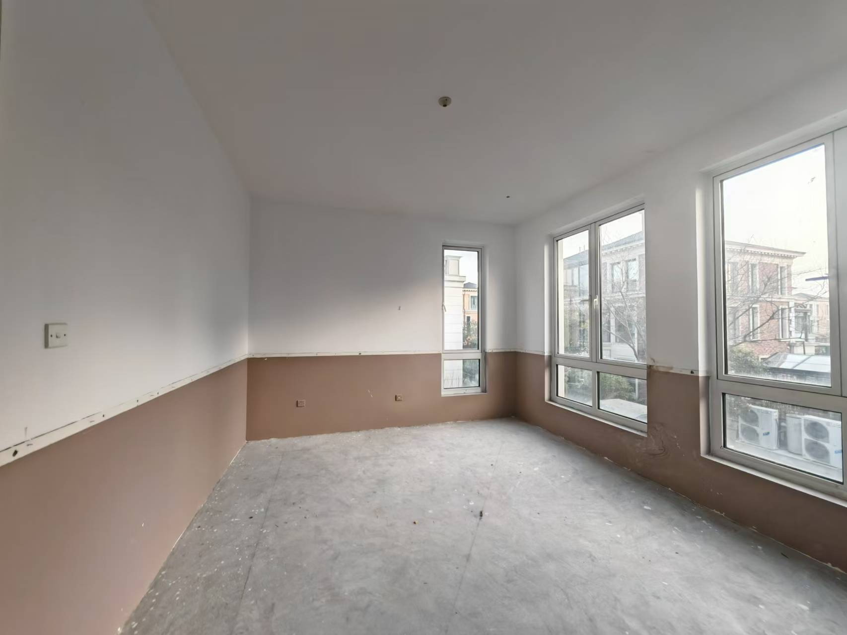 顺发御园 5室3厅3卫 311.7m&sup2;