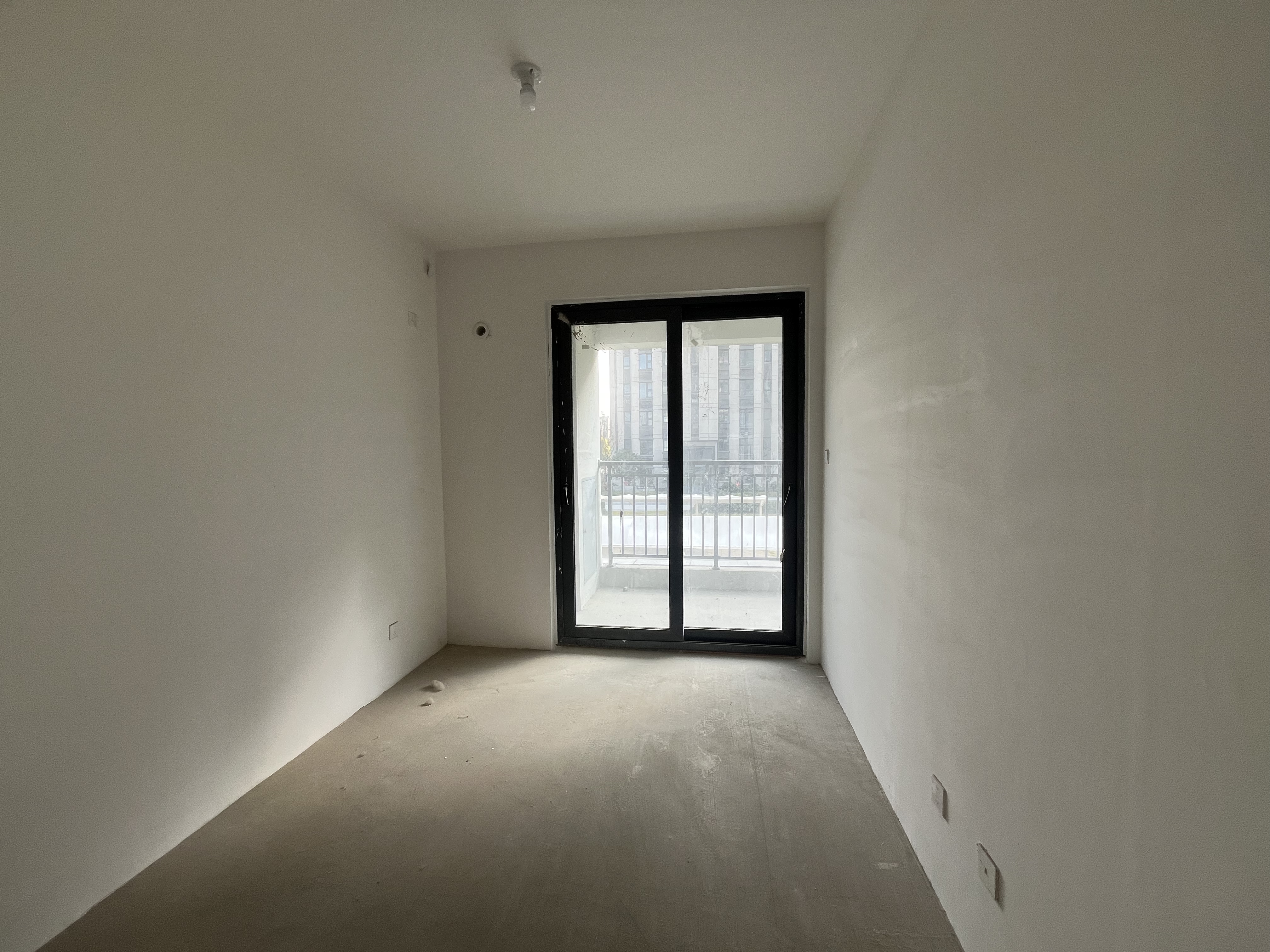 东时区 3室2厅2卫 96m&sup2;