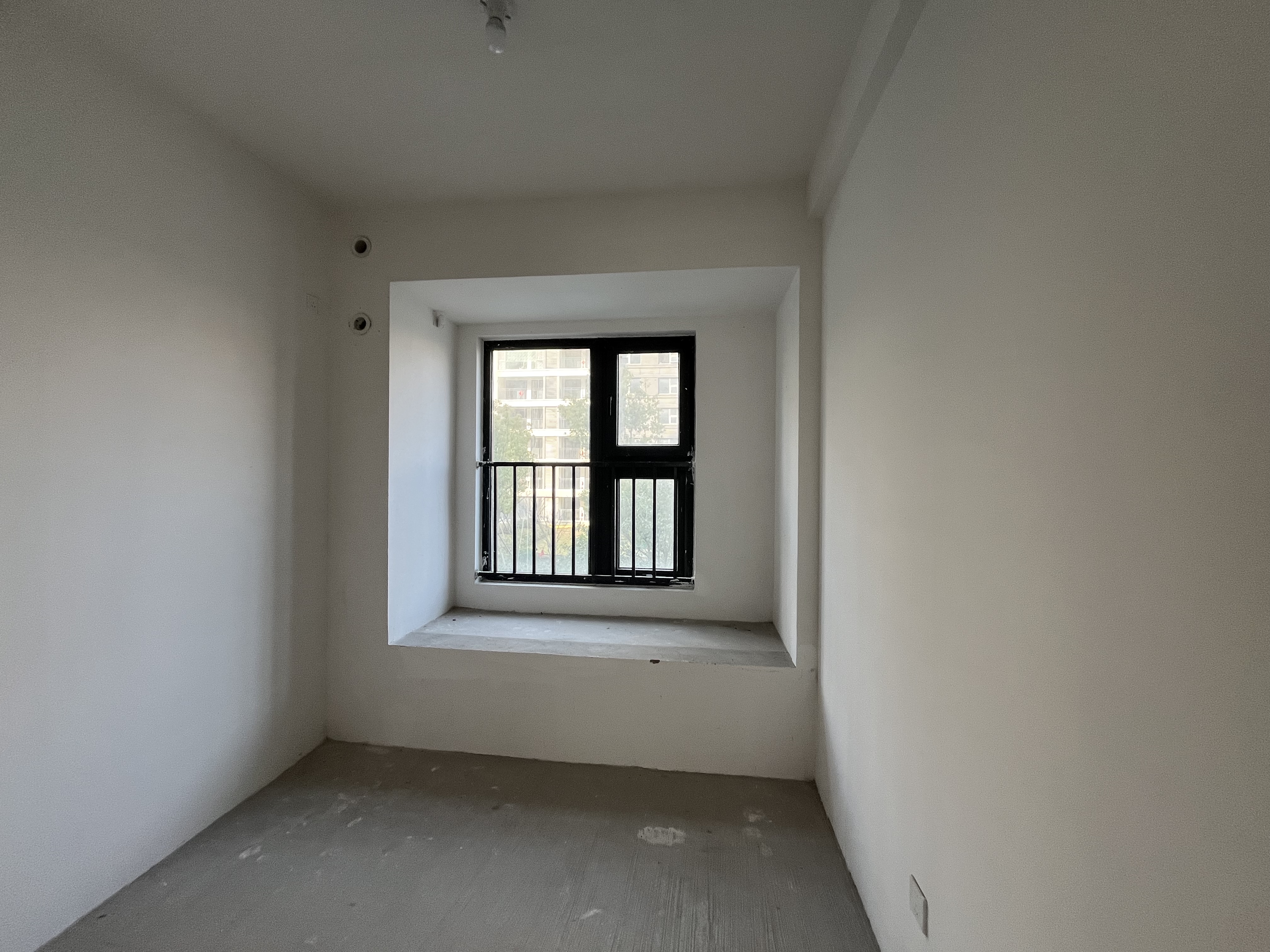 东时区 3室2厅2卫 96m&sup2;