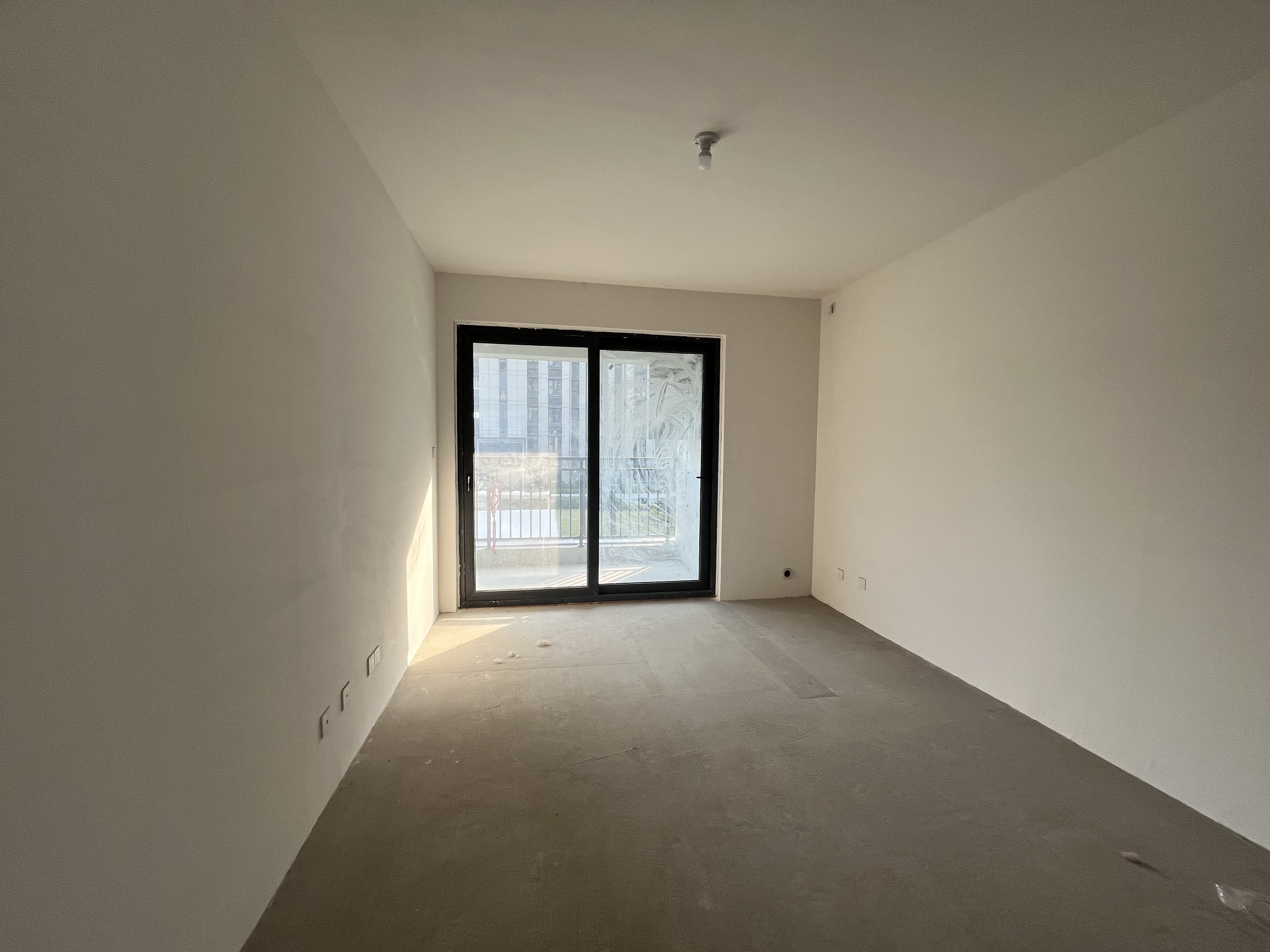 东时区 3室2厅2卫 96m&sup2;