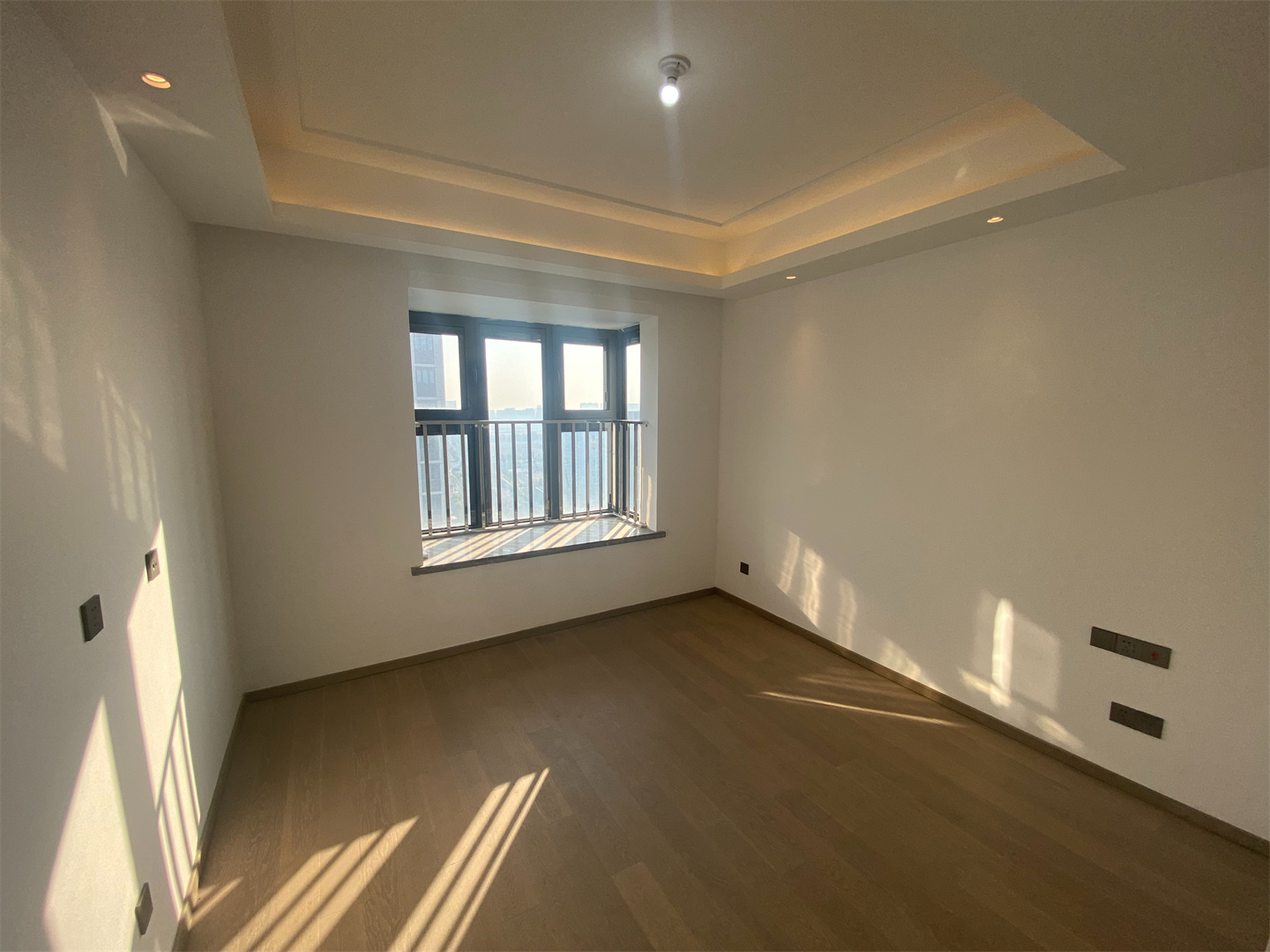 都会沁园 3室2厅2卫 122.00m&sup2;