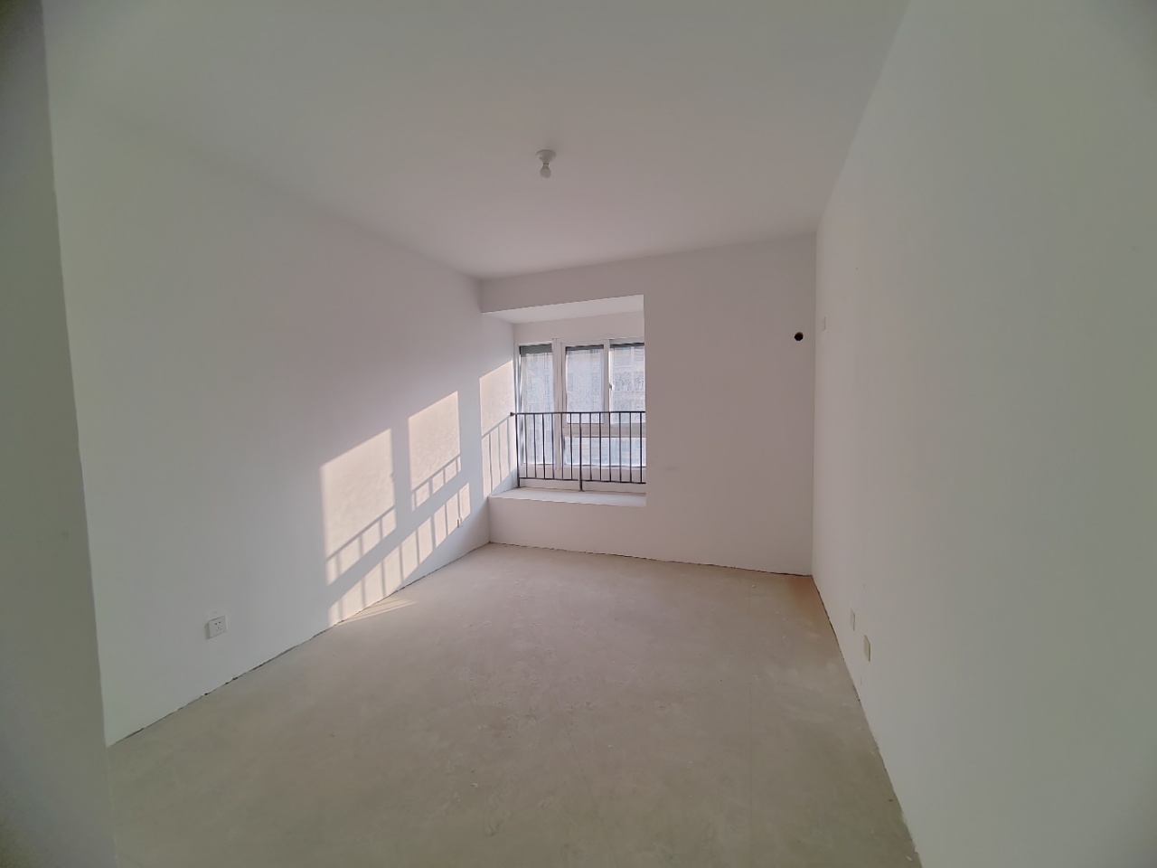 和融&bull;优山美地名邸 3室2厅2卫 127.88m&sup2;