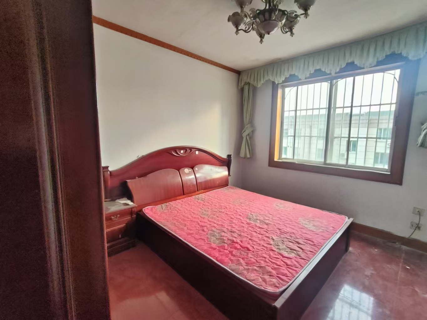 中南苑 3室1厅1卫 128m&sup2;