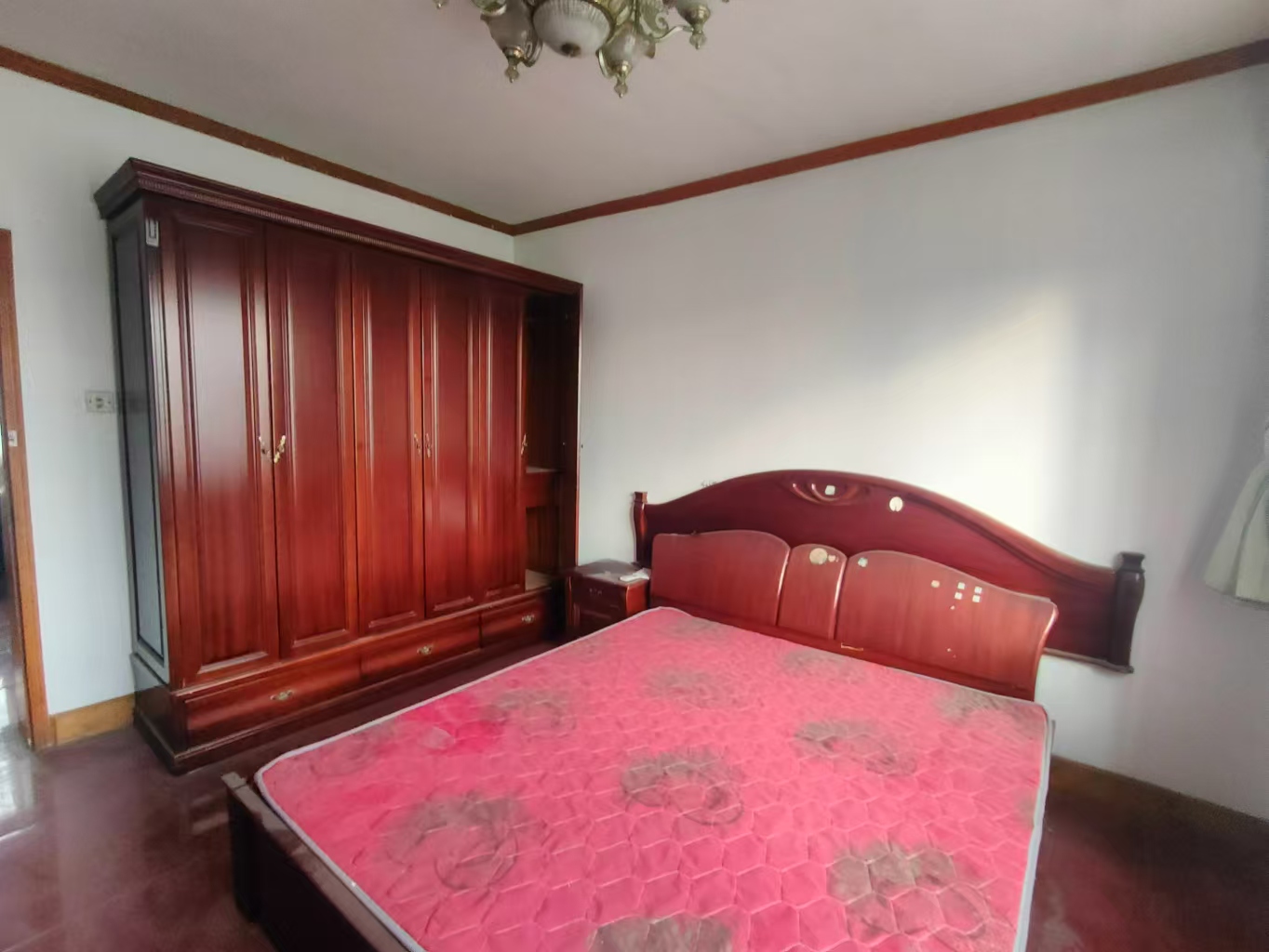 中南苑 3室1厅1卫 128m&sup2;