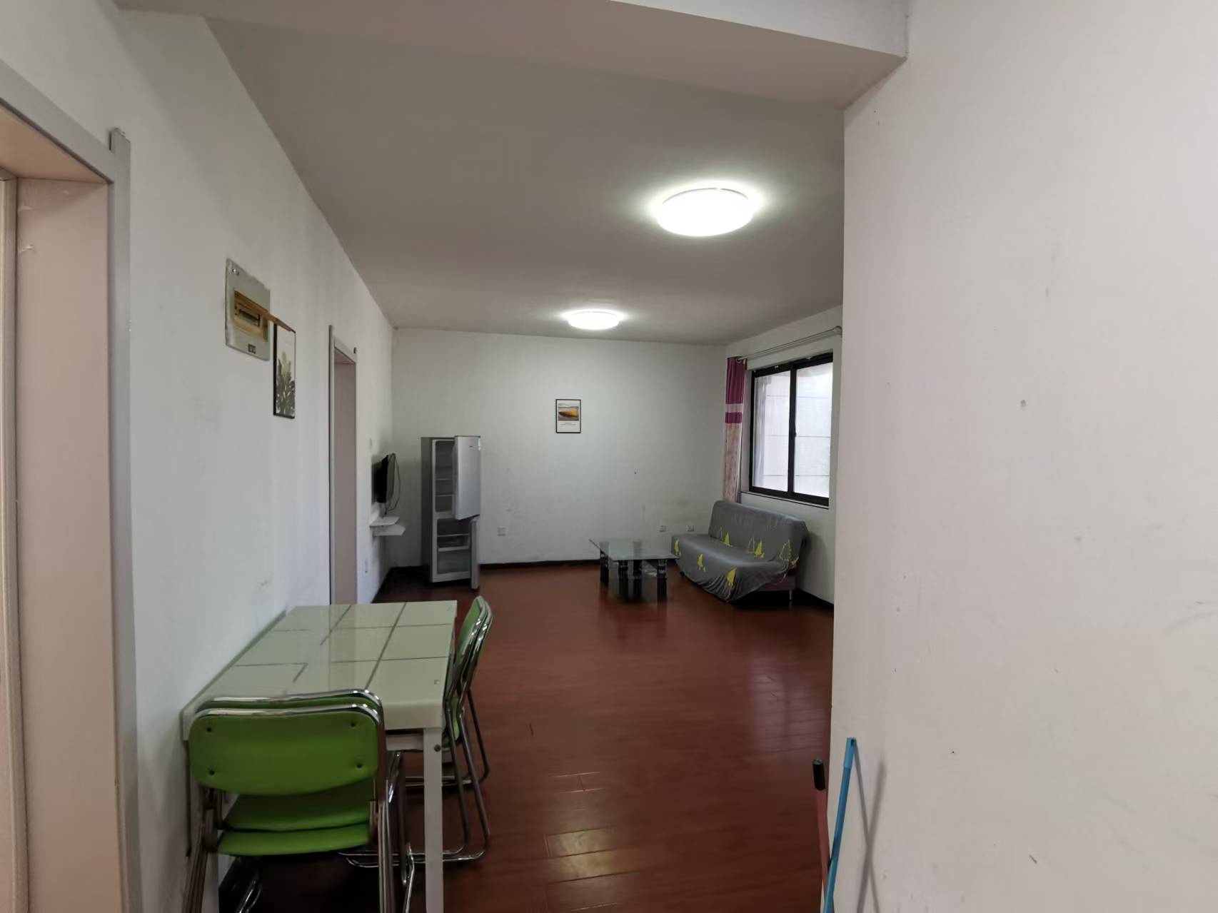 紫东南苑北区 3室1厅1卫 128m²